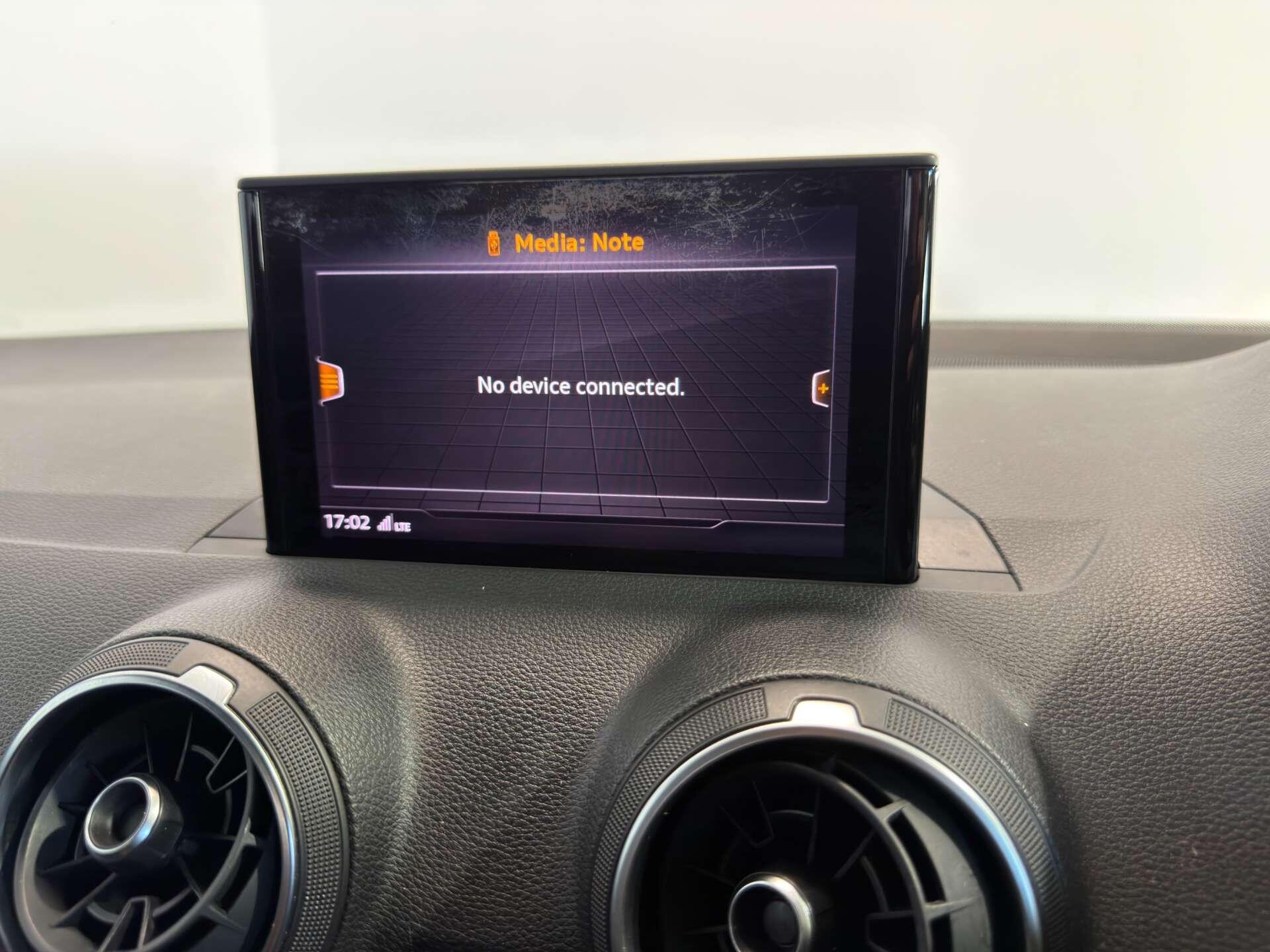 Audi Q2 view 45