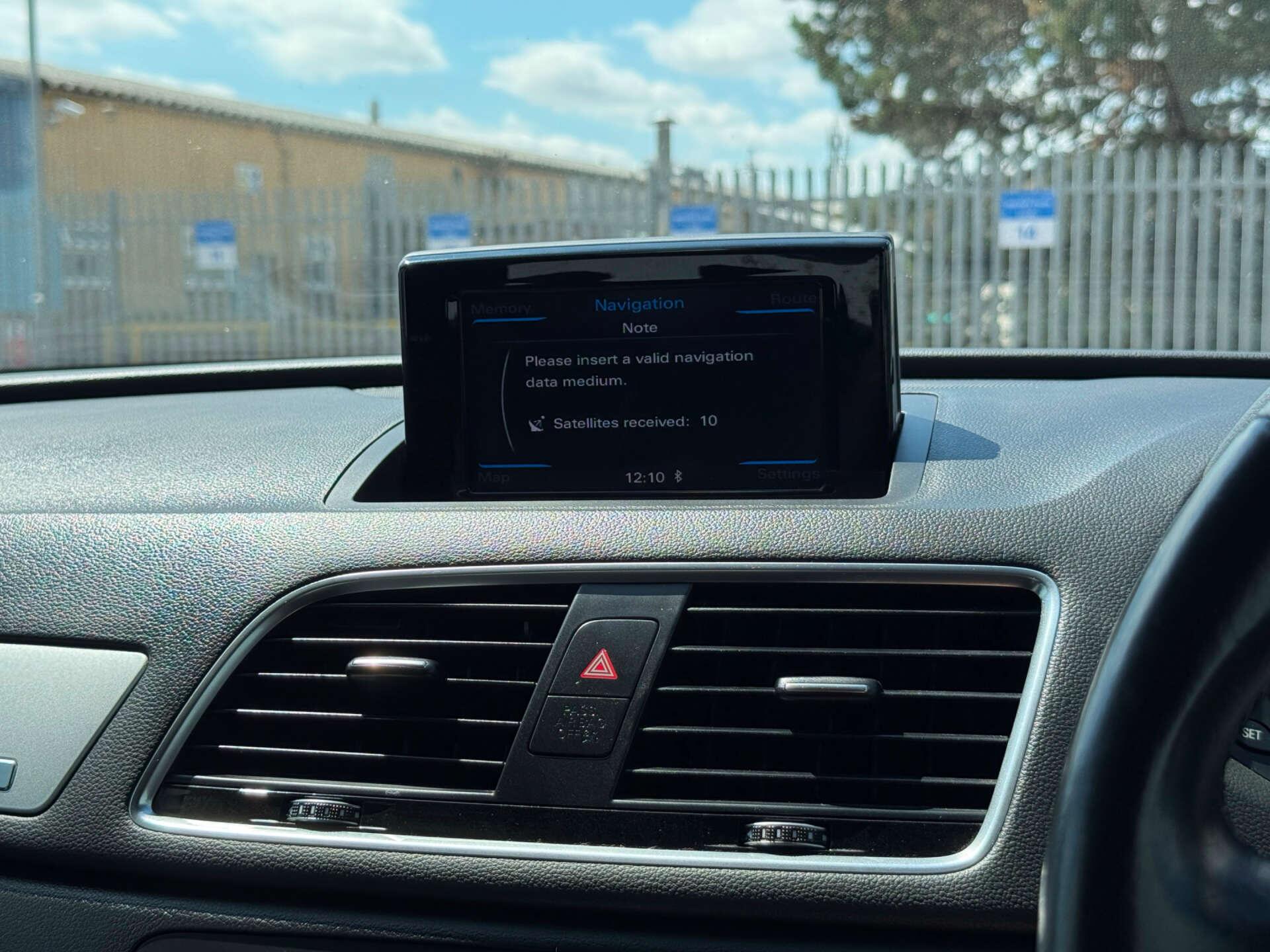 Audi Q3 view 68