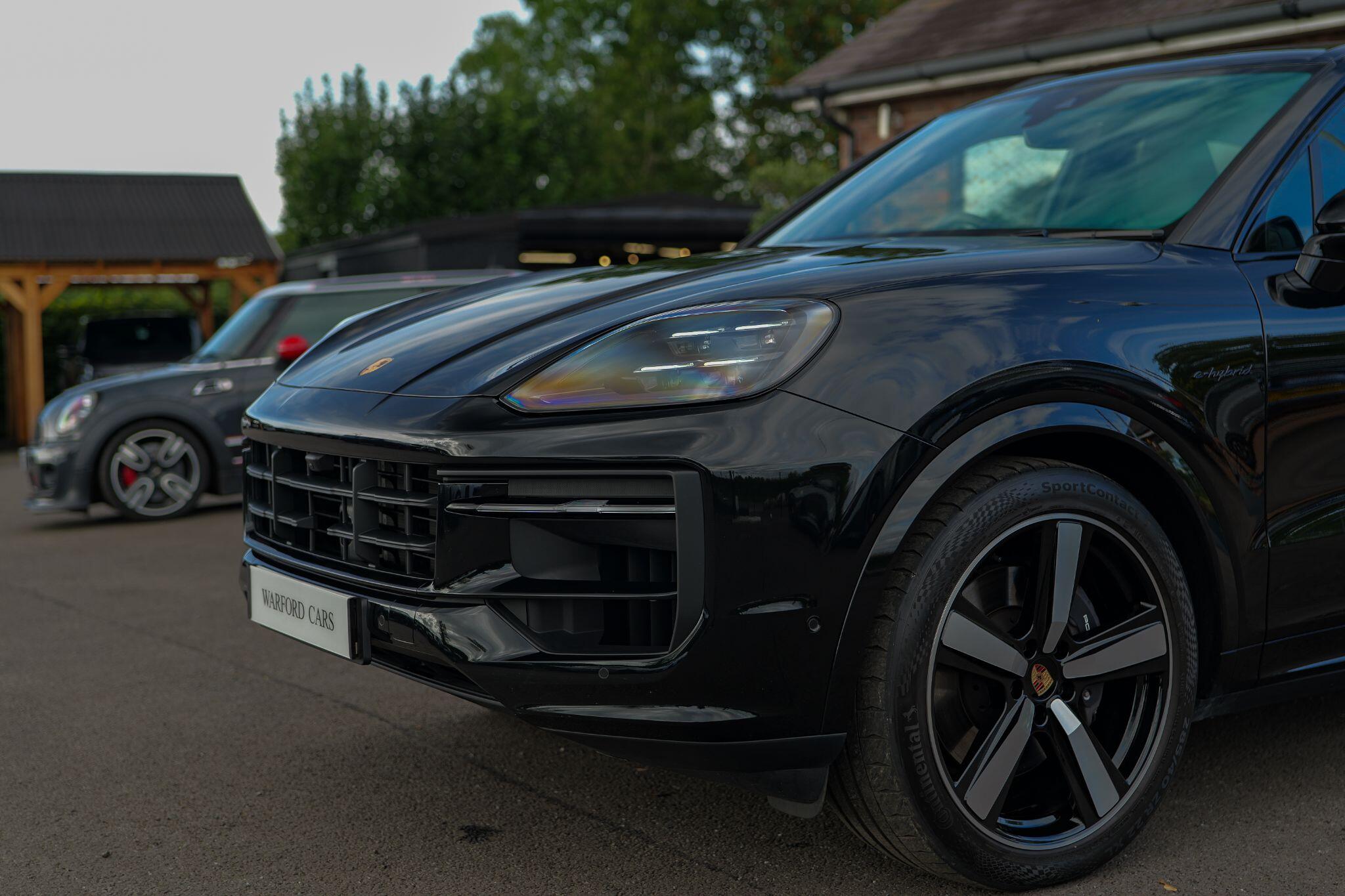 Porsche Cayenne view 7