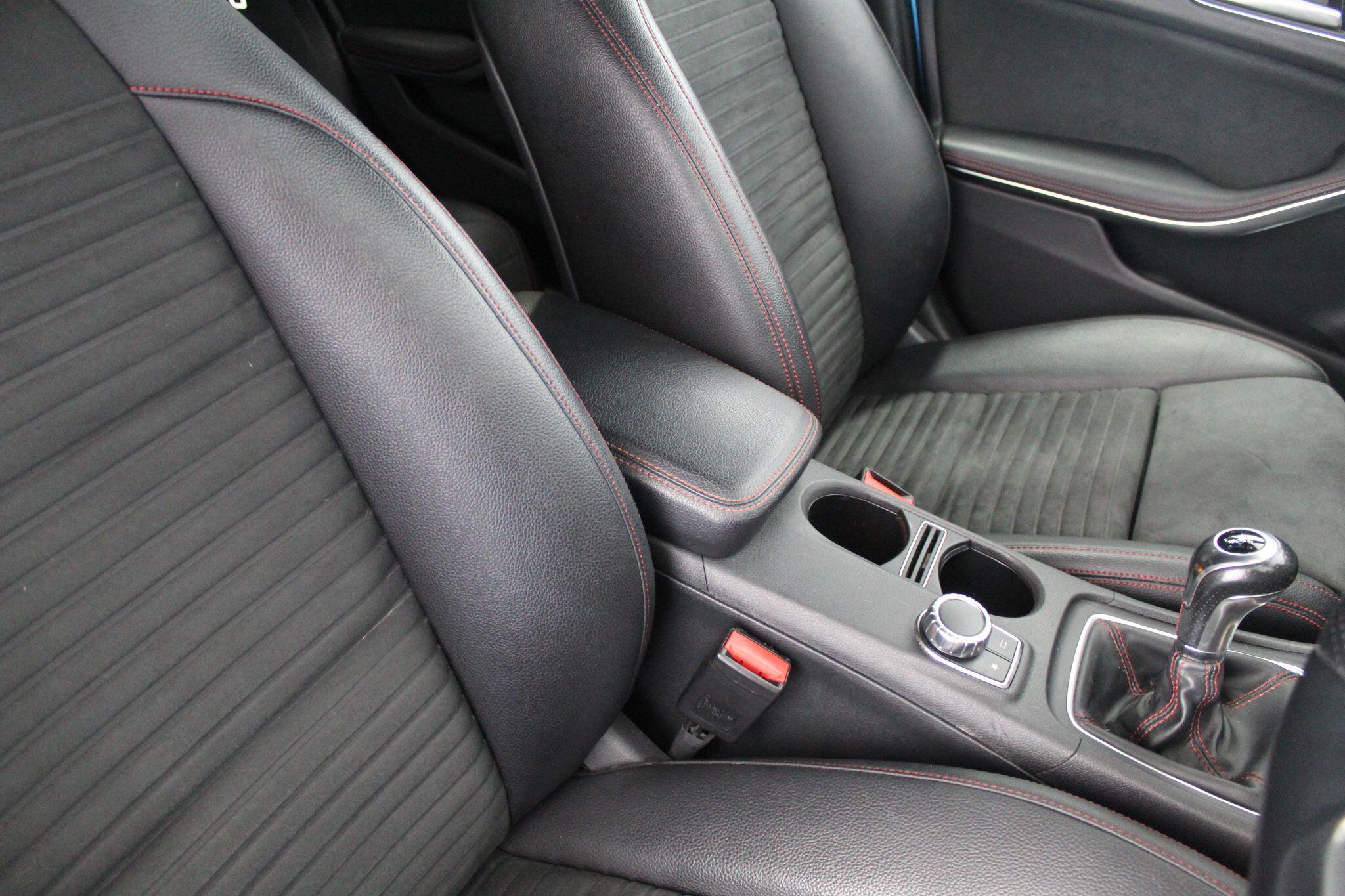 Mercedes-Benz A-Class view 42