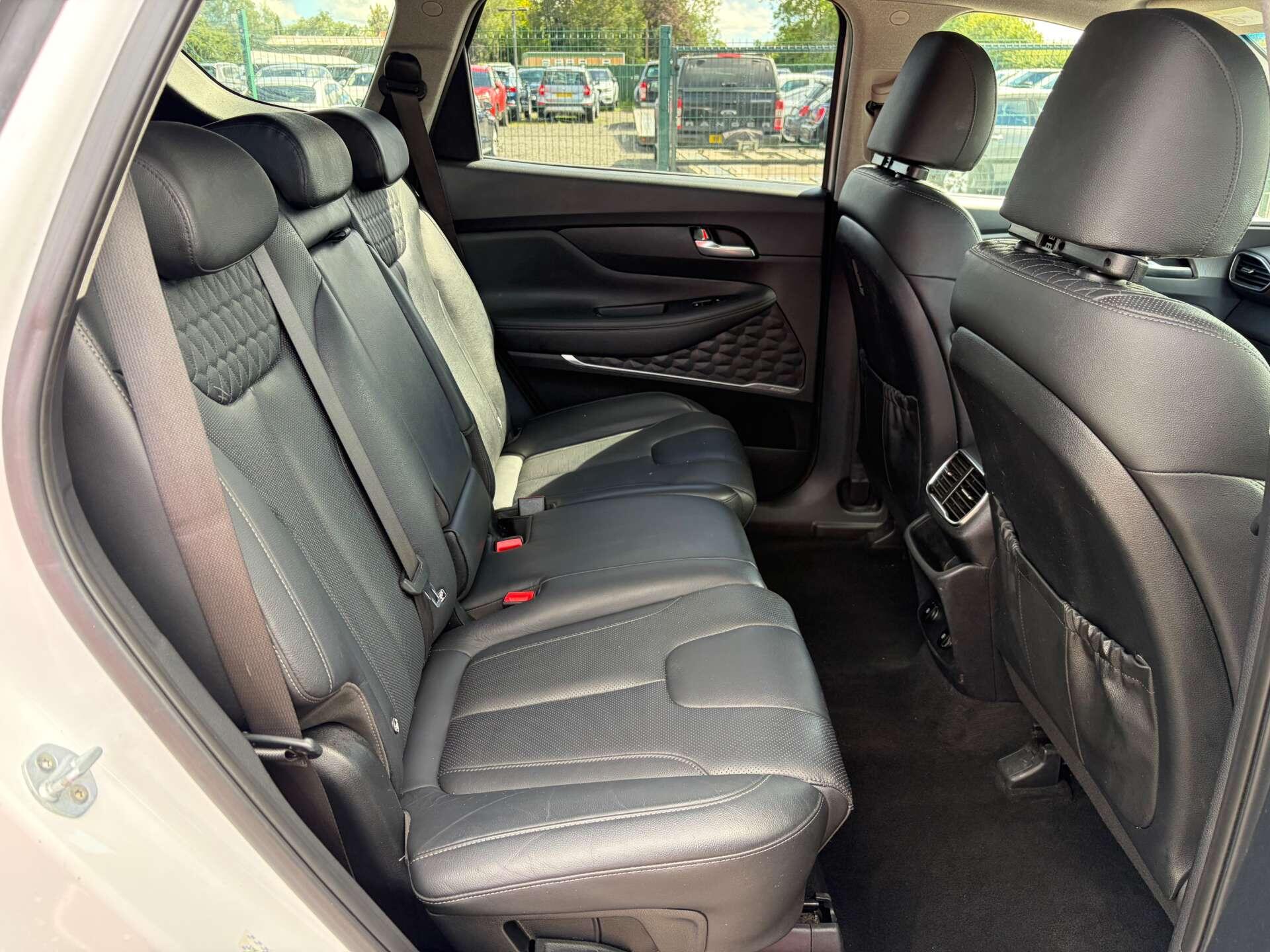 Hyundai Santa Fe view 31