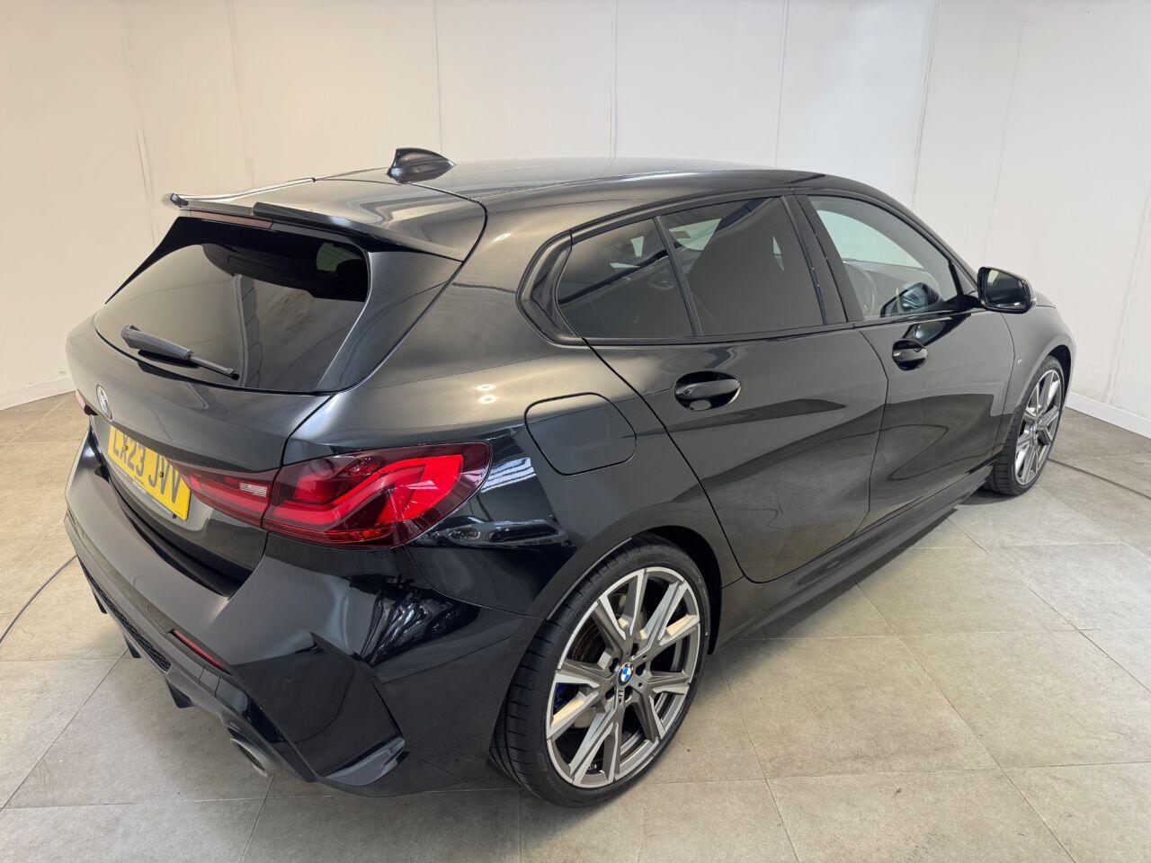 BMW 1 Series view 6