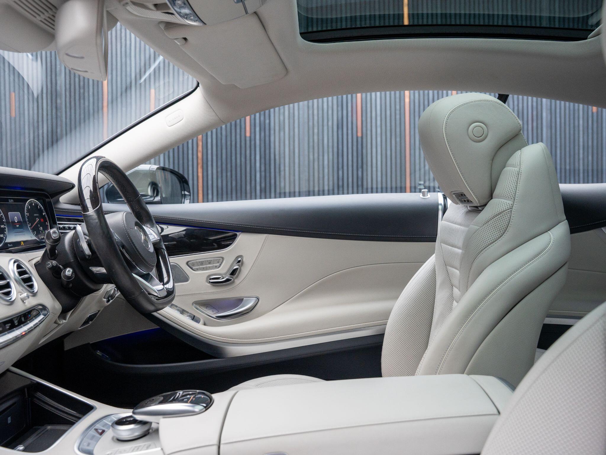 Mercedes-Benz S-Class view 45