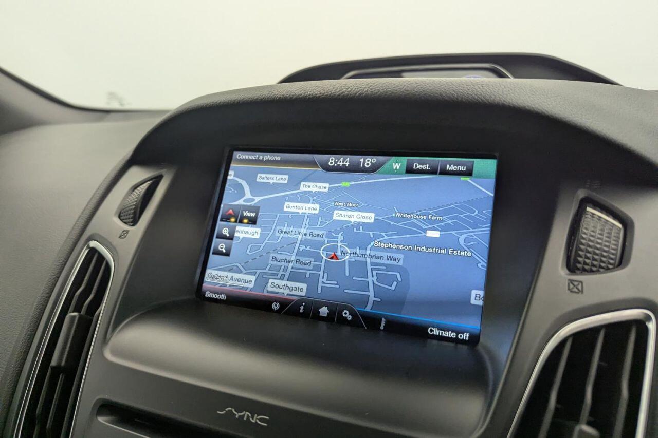 Ford Focus view 13