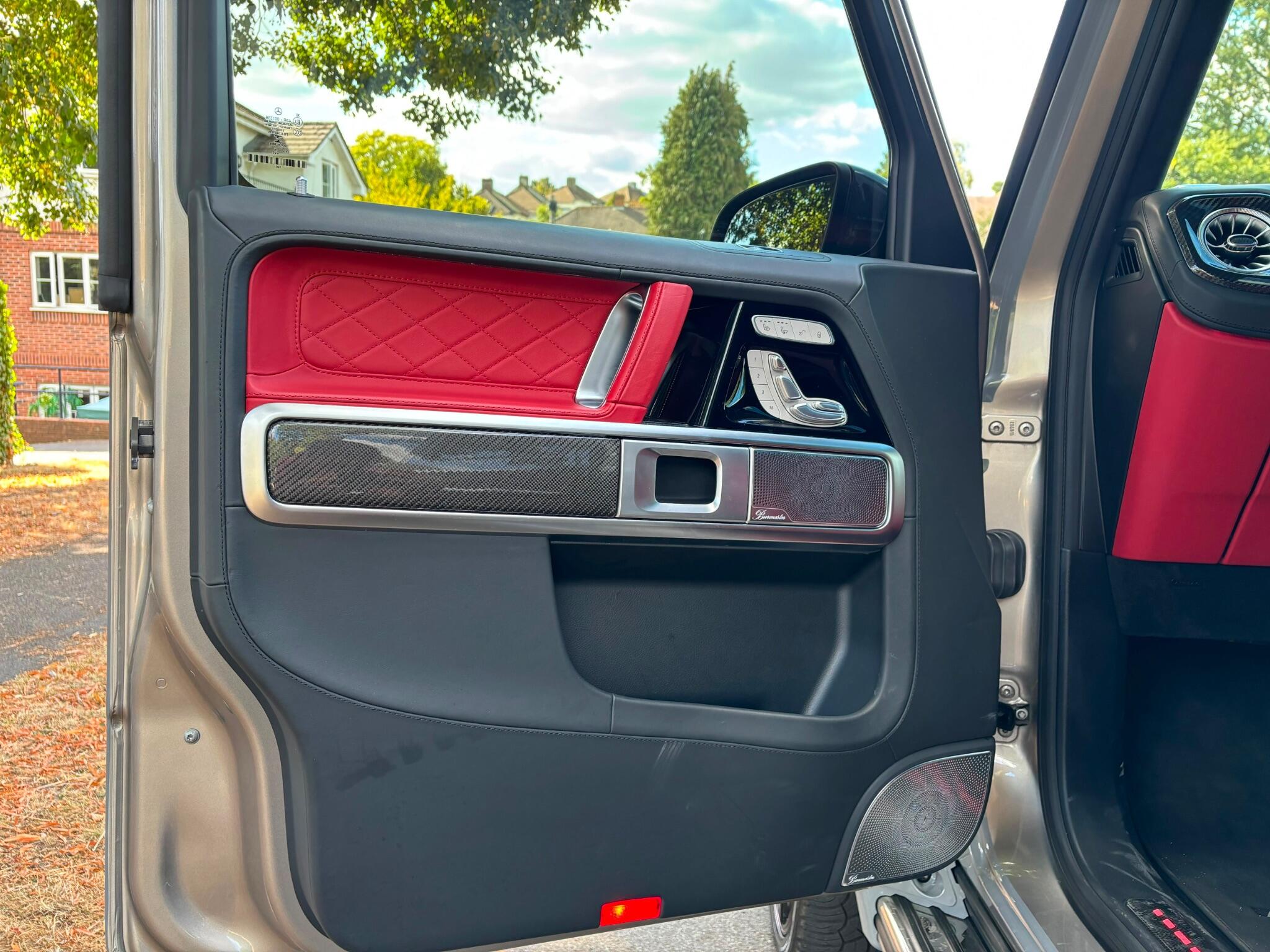 Mercedes-Benz G Class view 24