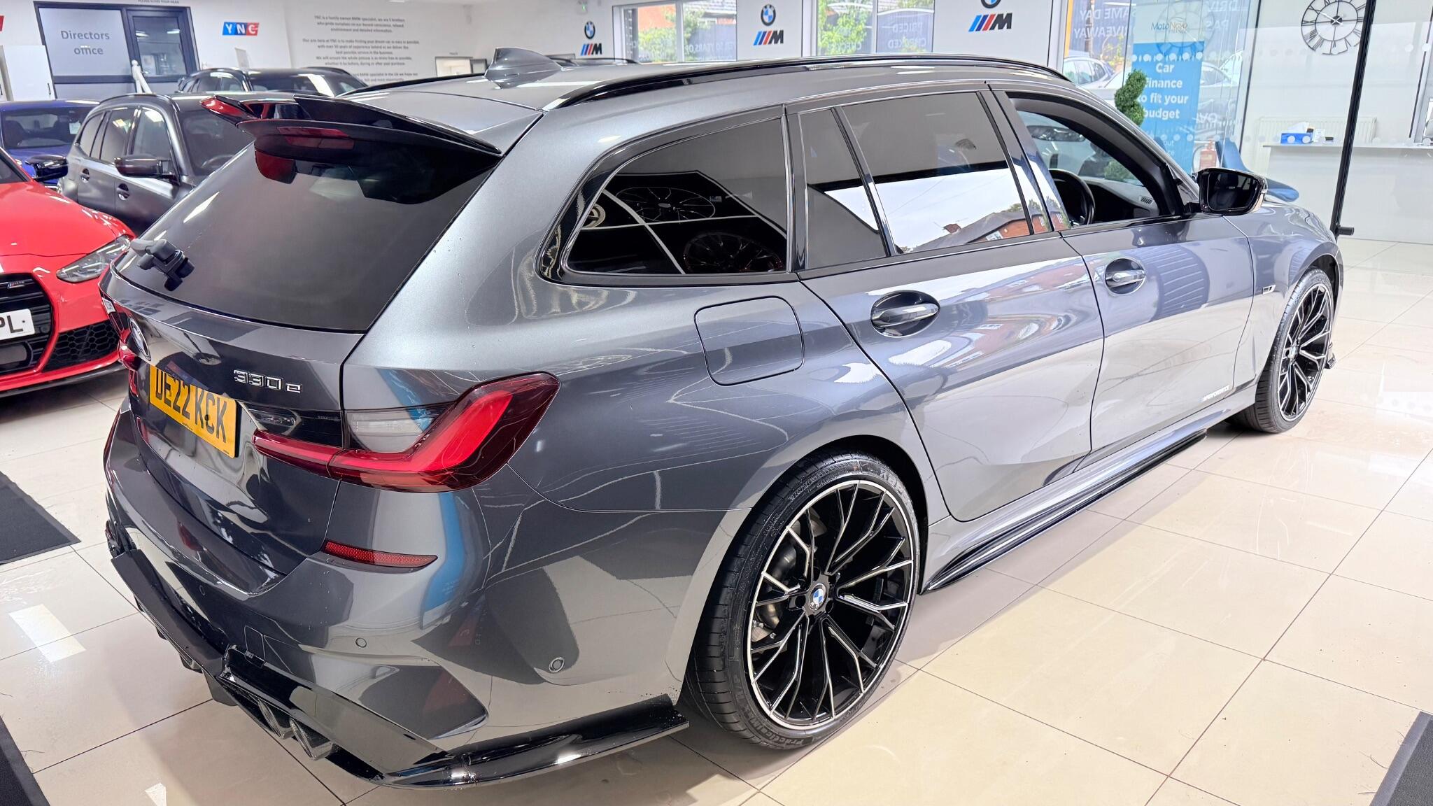 BMW 3 Series view 42