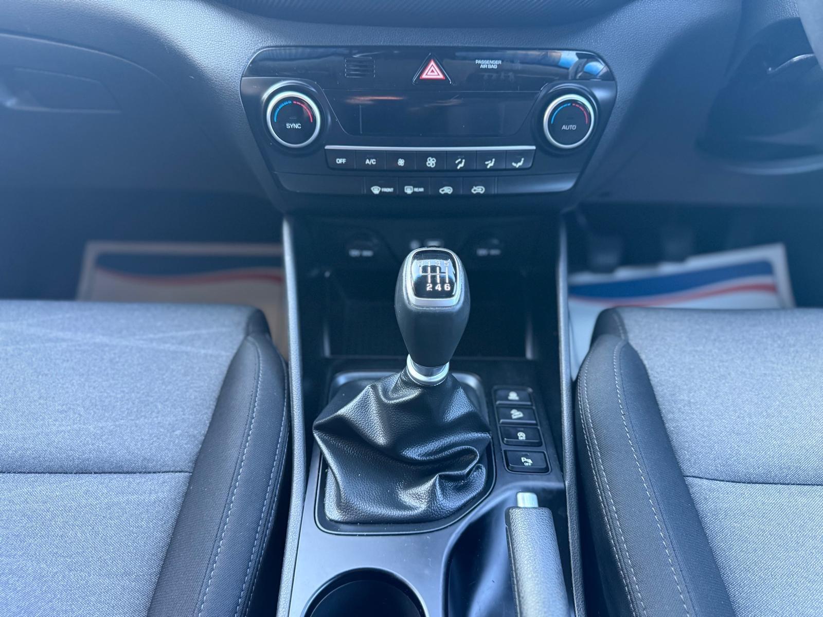 Hyundai Tucson view 25