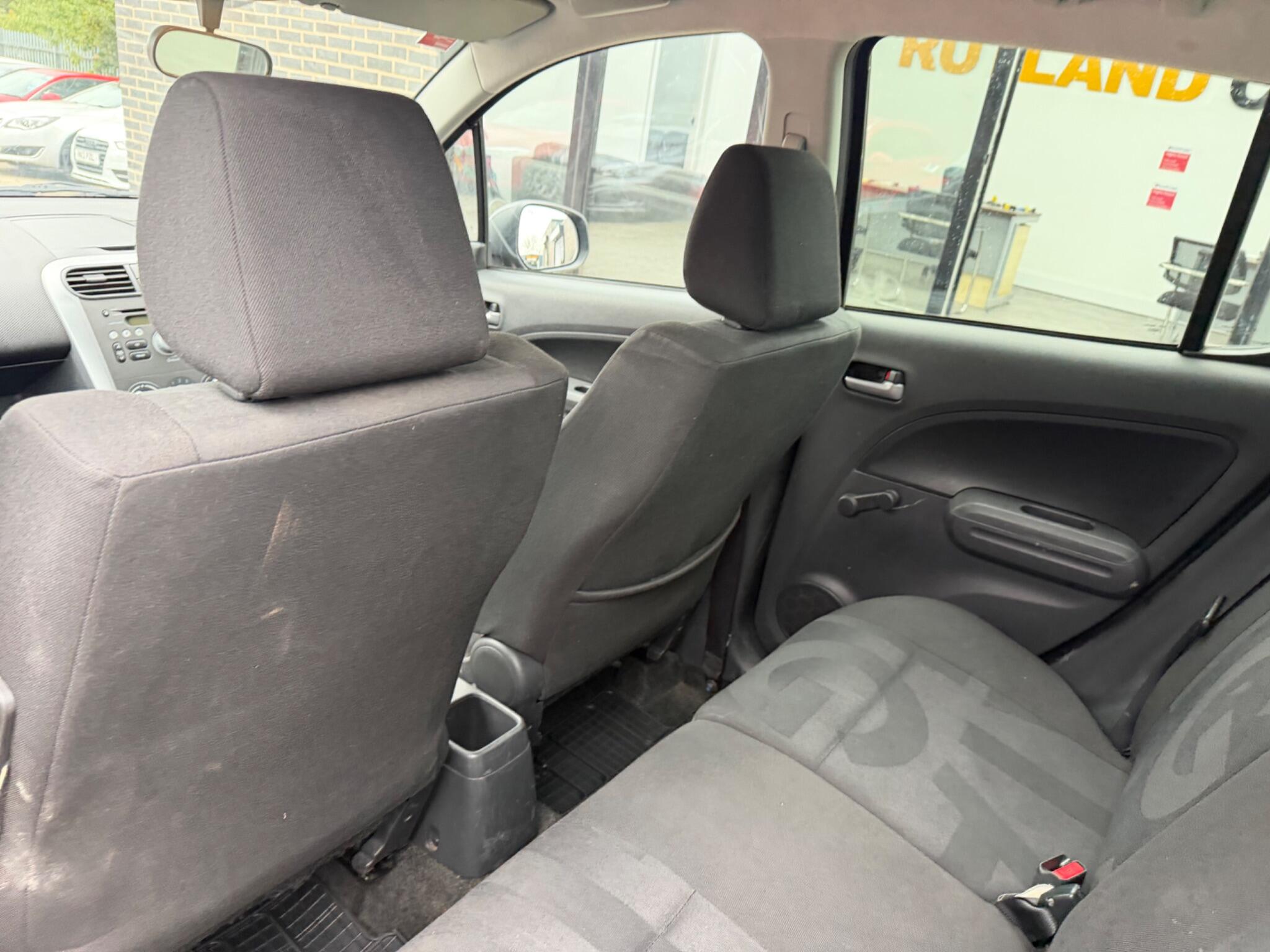 Vauxhall Agila view 28