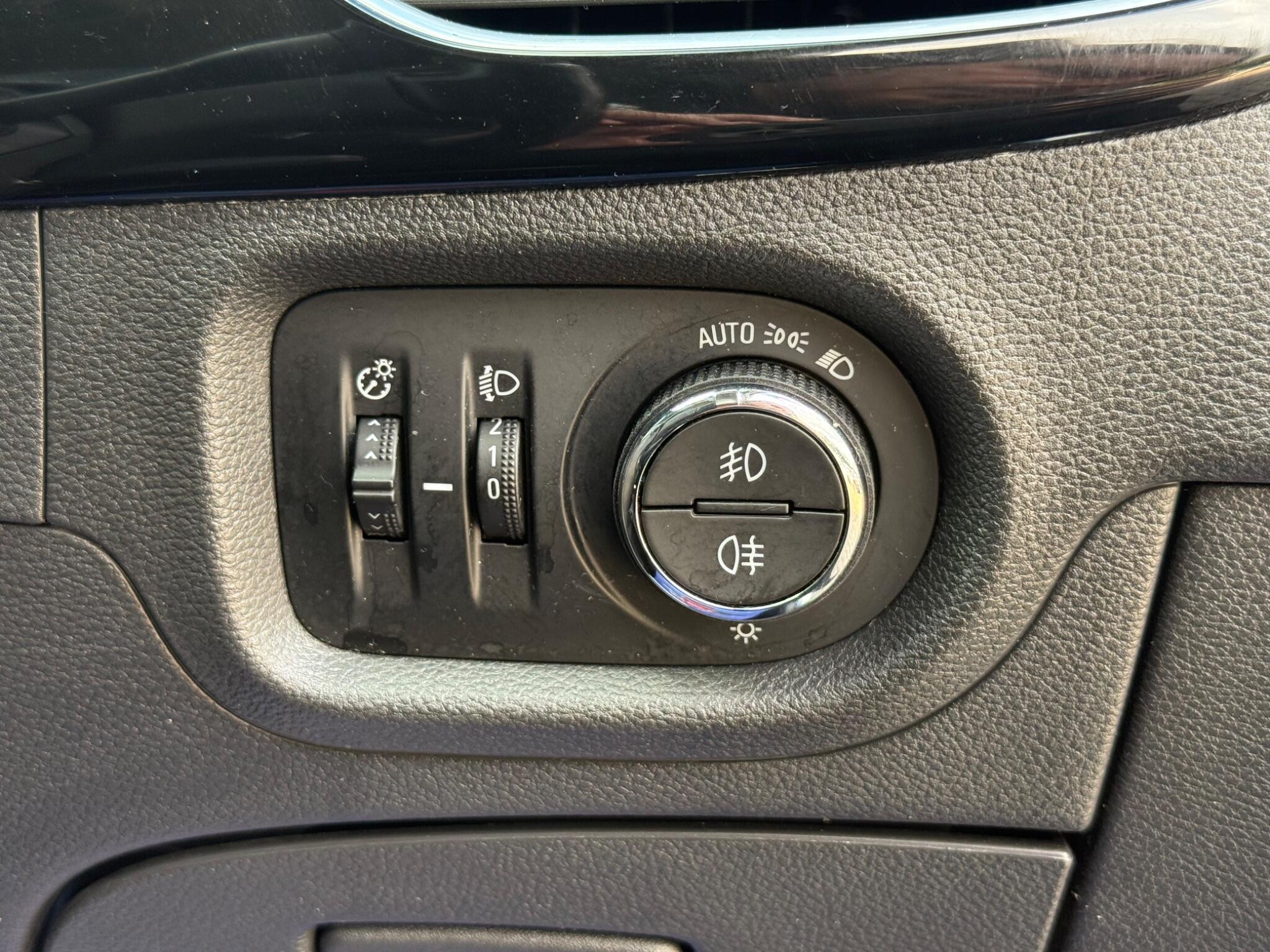 Vauxhall Astra view 37