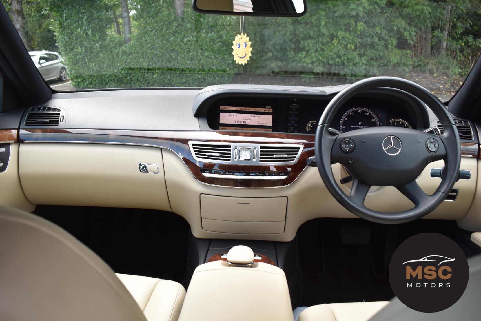 Mercedes-Benz S Class view 30