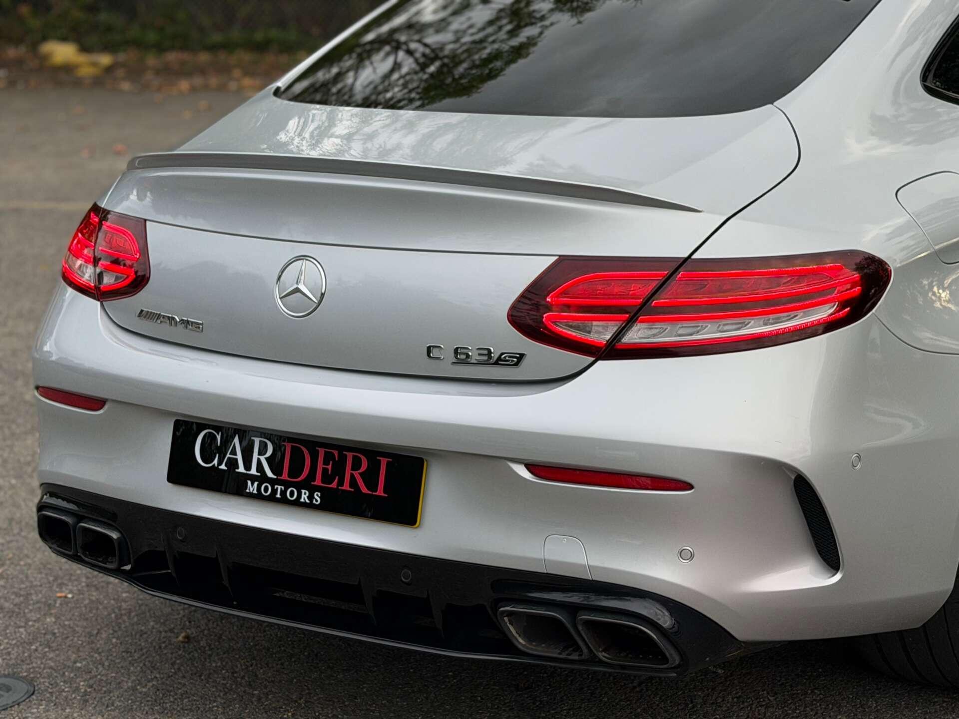 Mercedes-Benz C-Class view 20