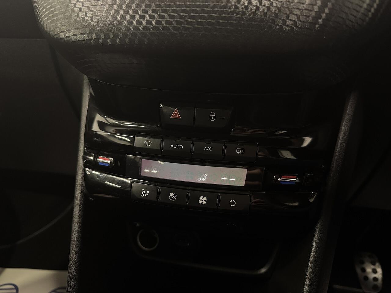 Peugeot 2008 view 18