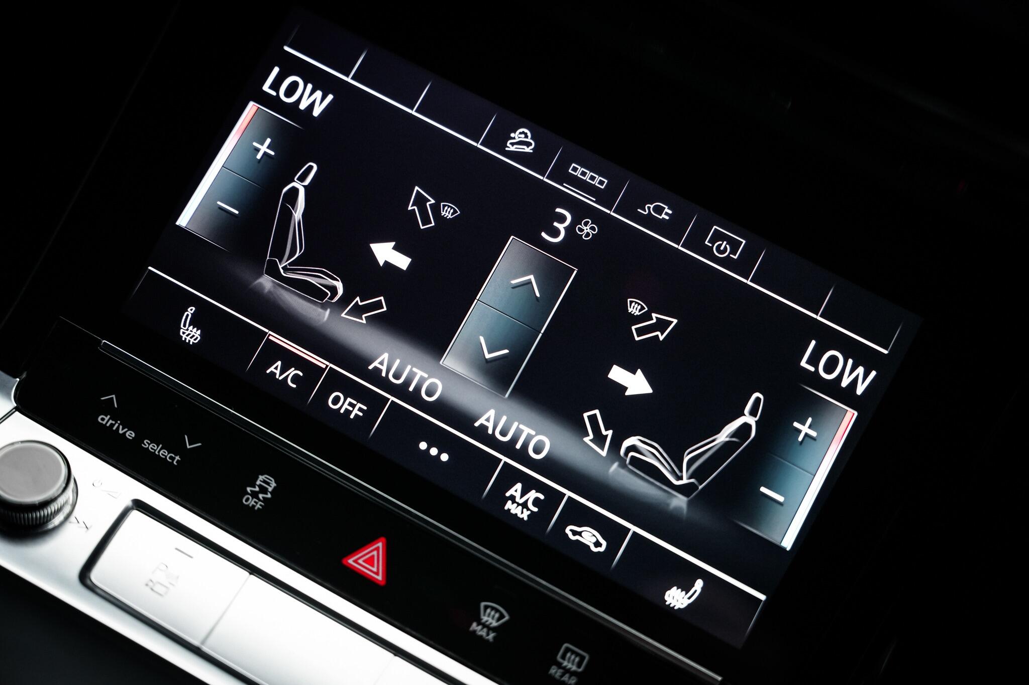 Audi E-Tron view 41