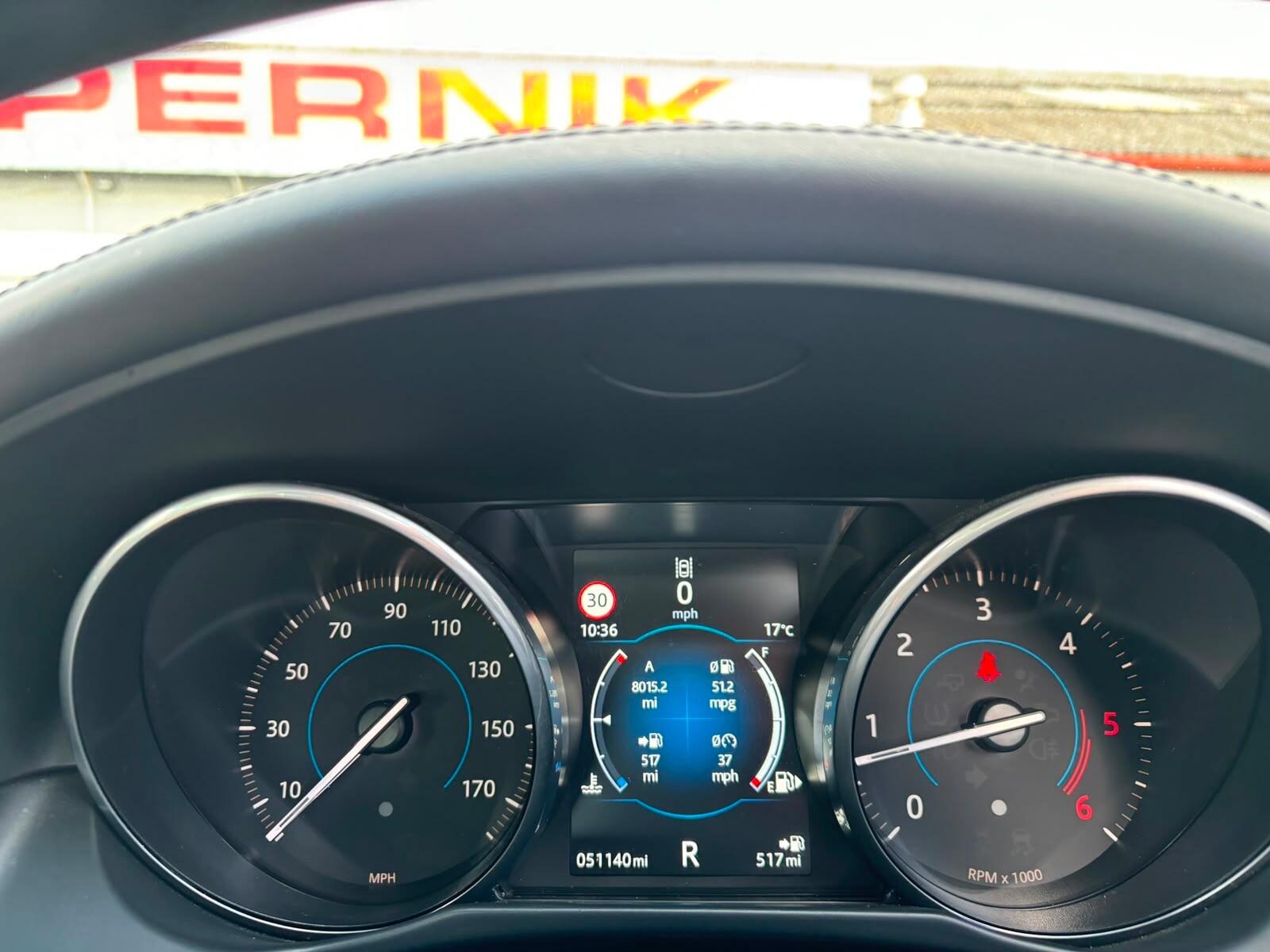 Jaguar XF view 13