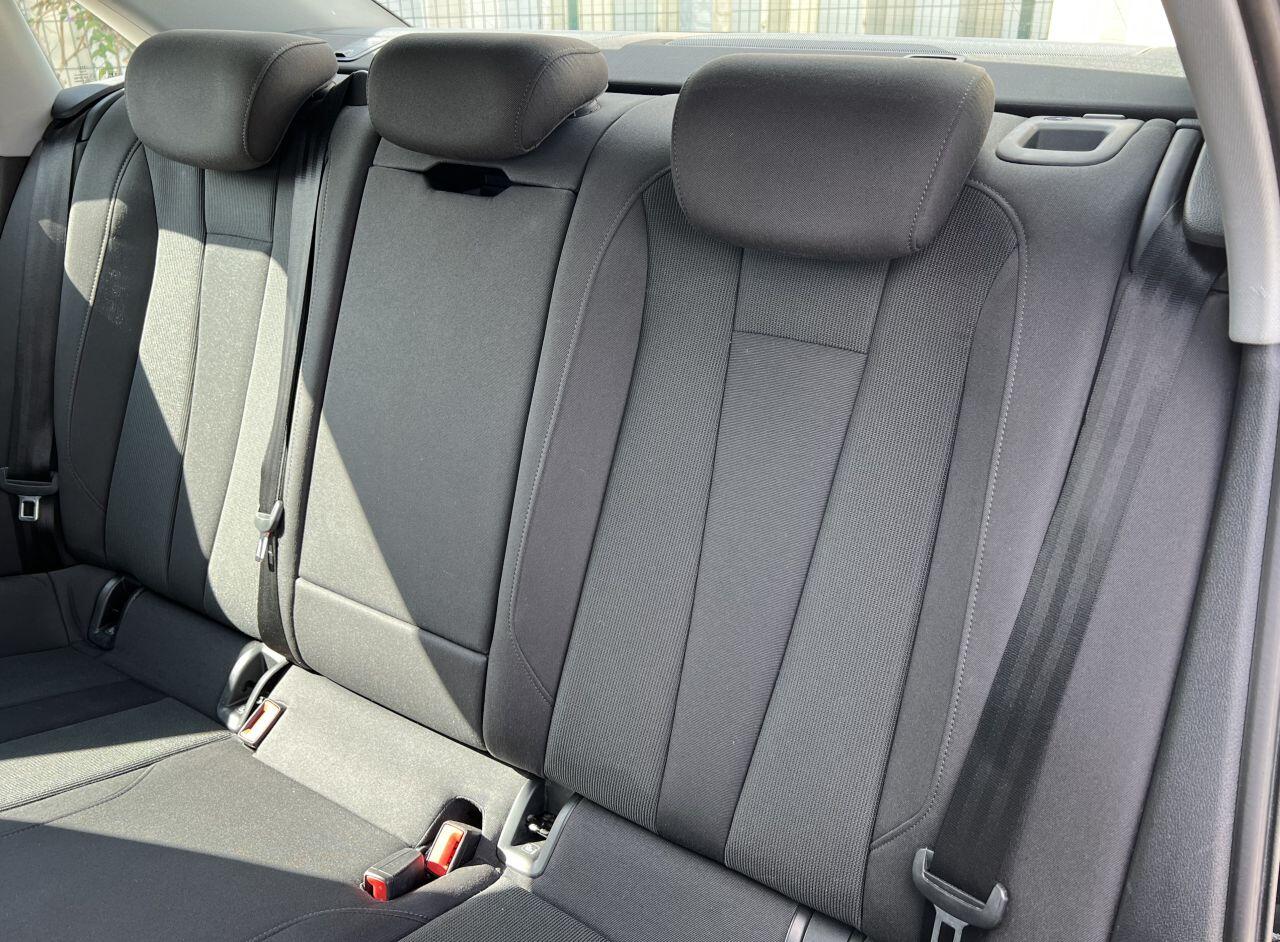 Audi A4 view 27