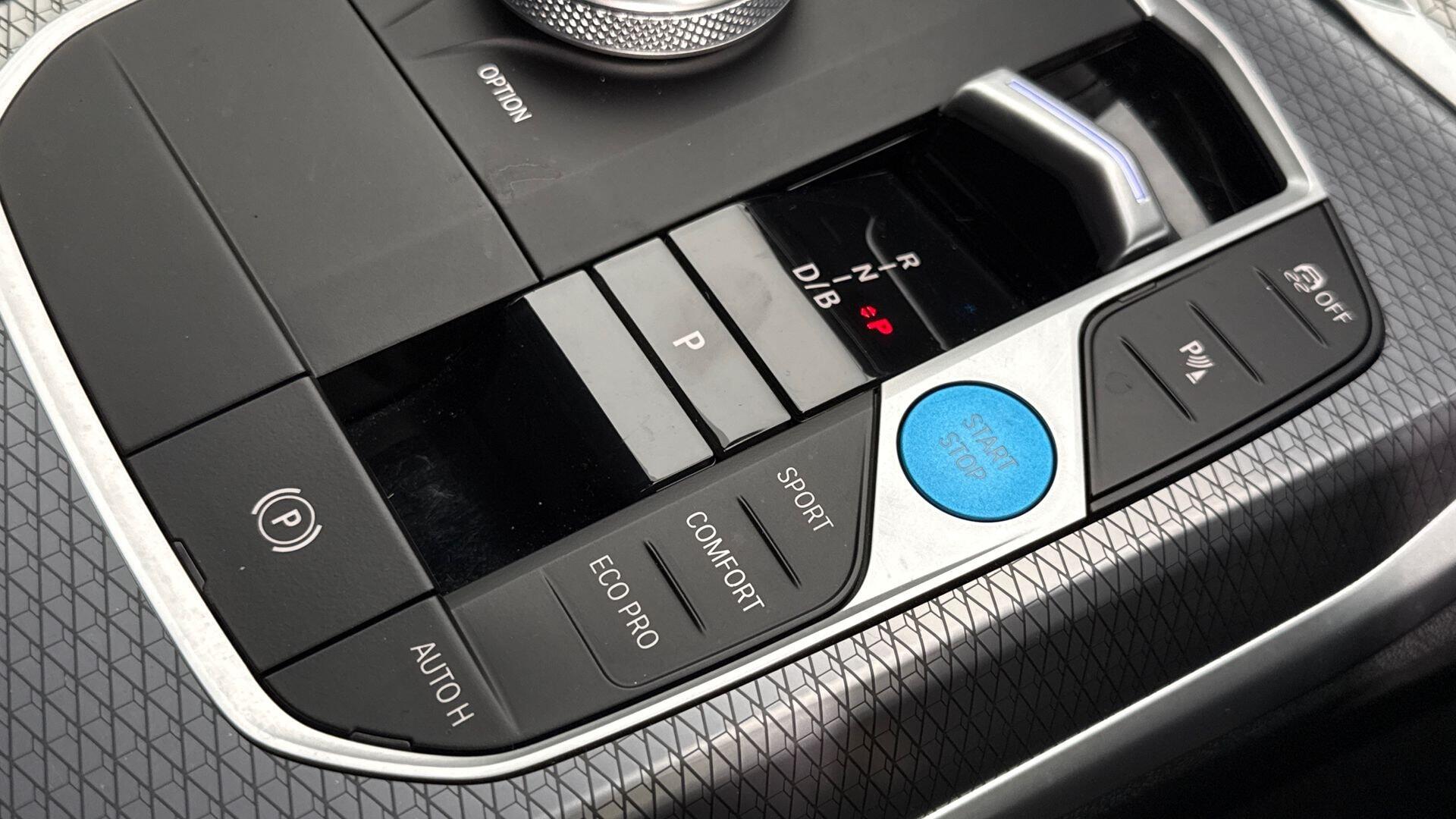 BMW i4 view 20