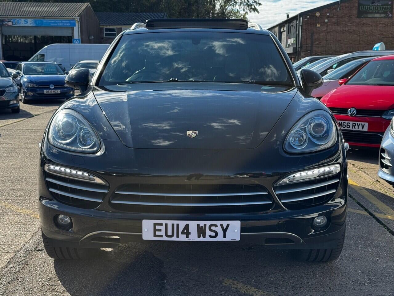 Porsche Cayenne view 18
