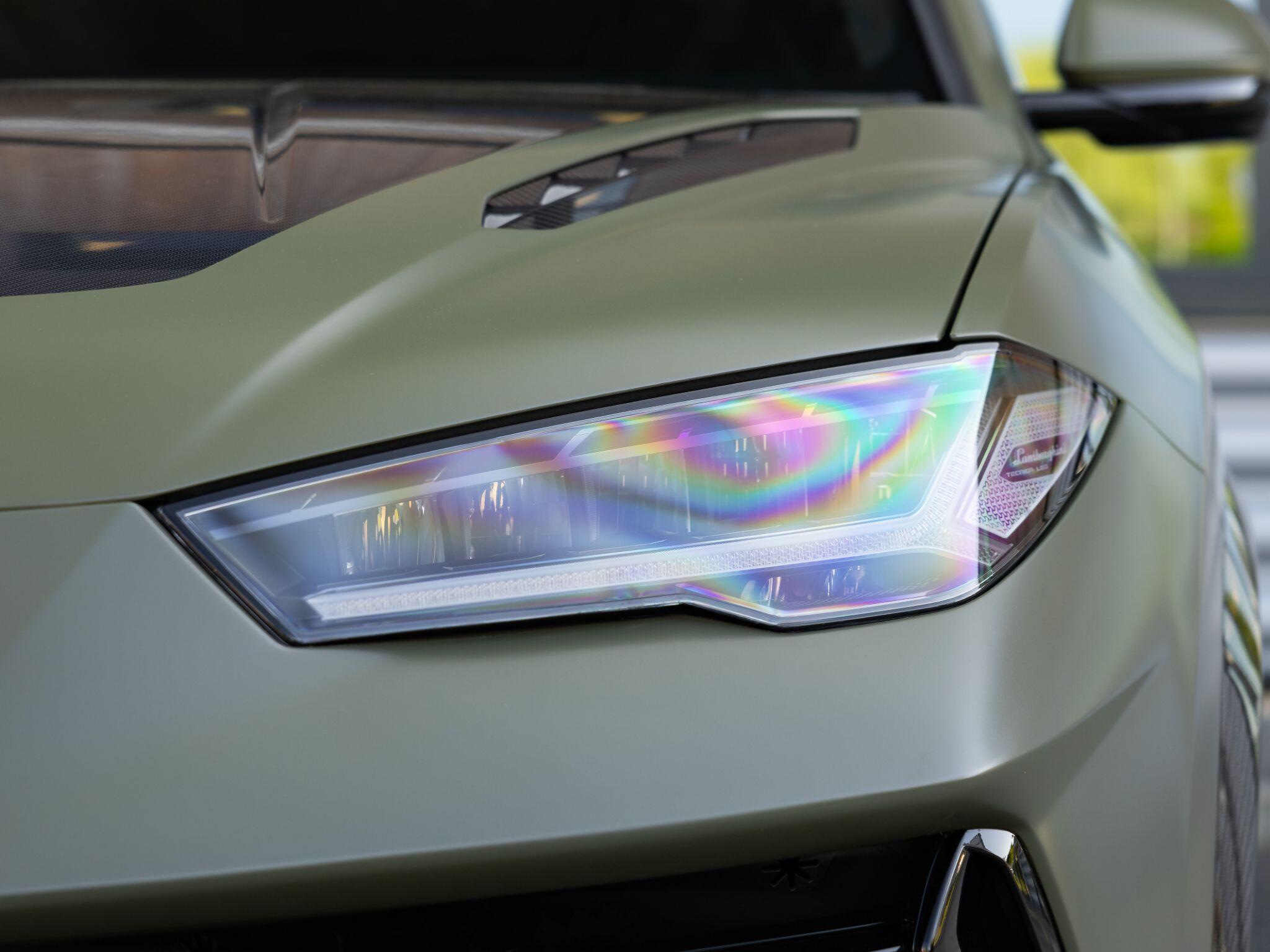 Lamborghini Urus view 43