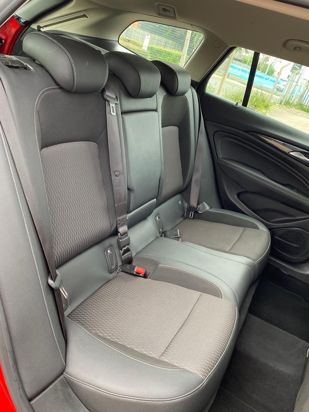 Vauxhall Insignia view 22