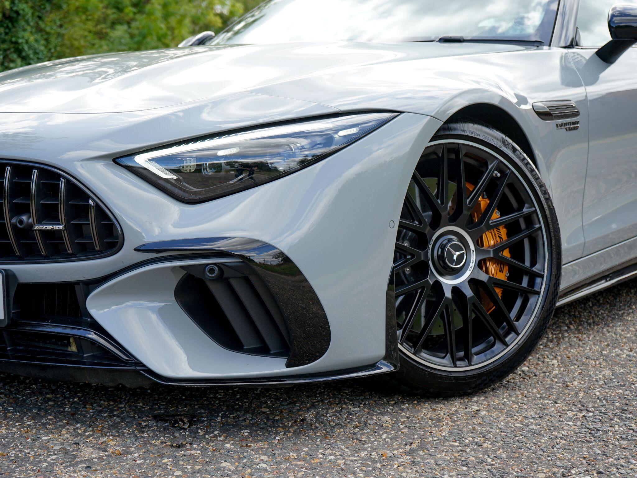 Mercedes-Benz SL view 9