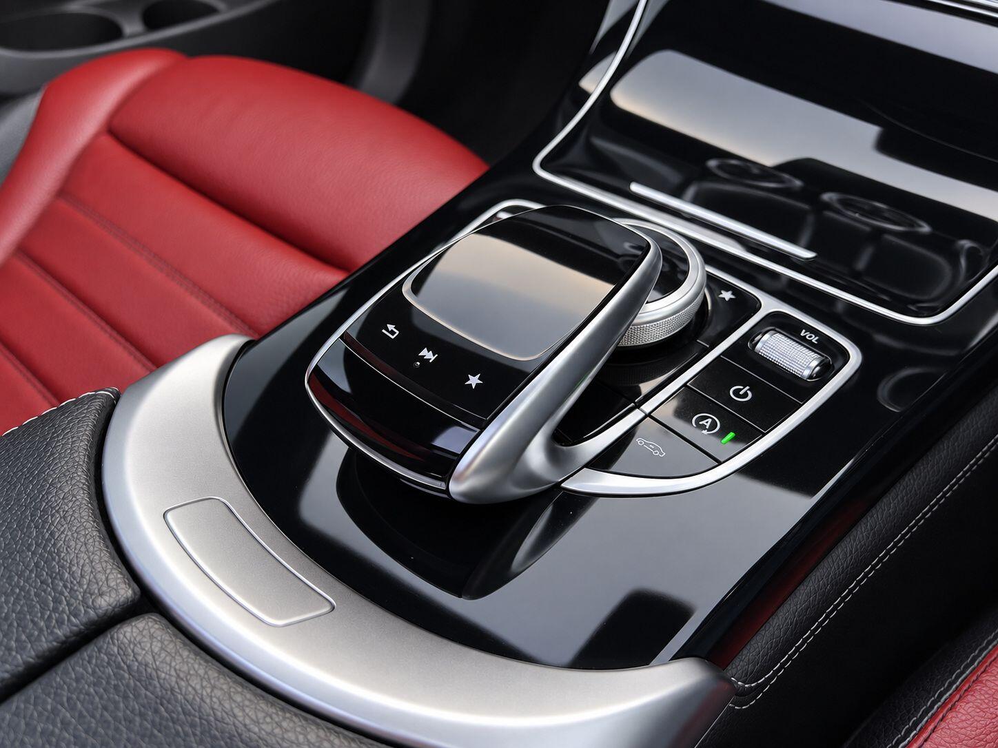 Mercedes-Benz GLC view 35