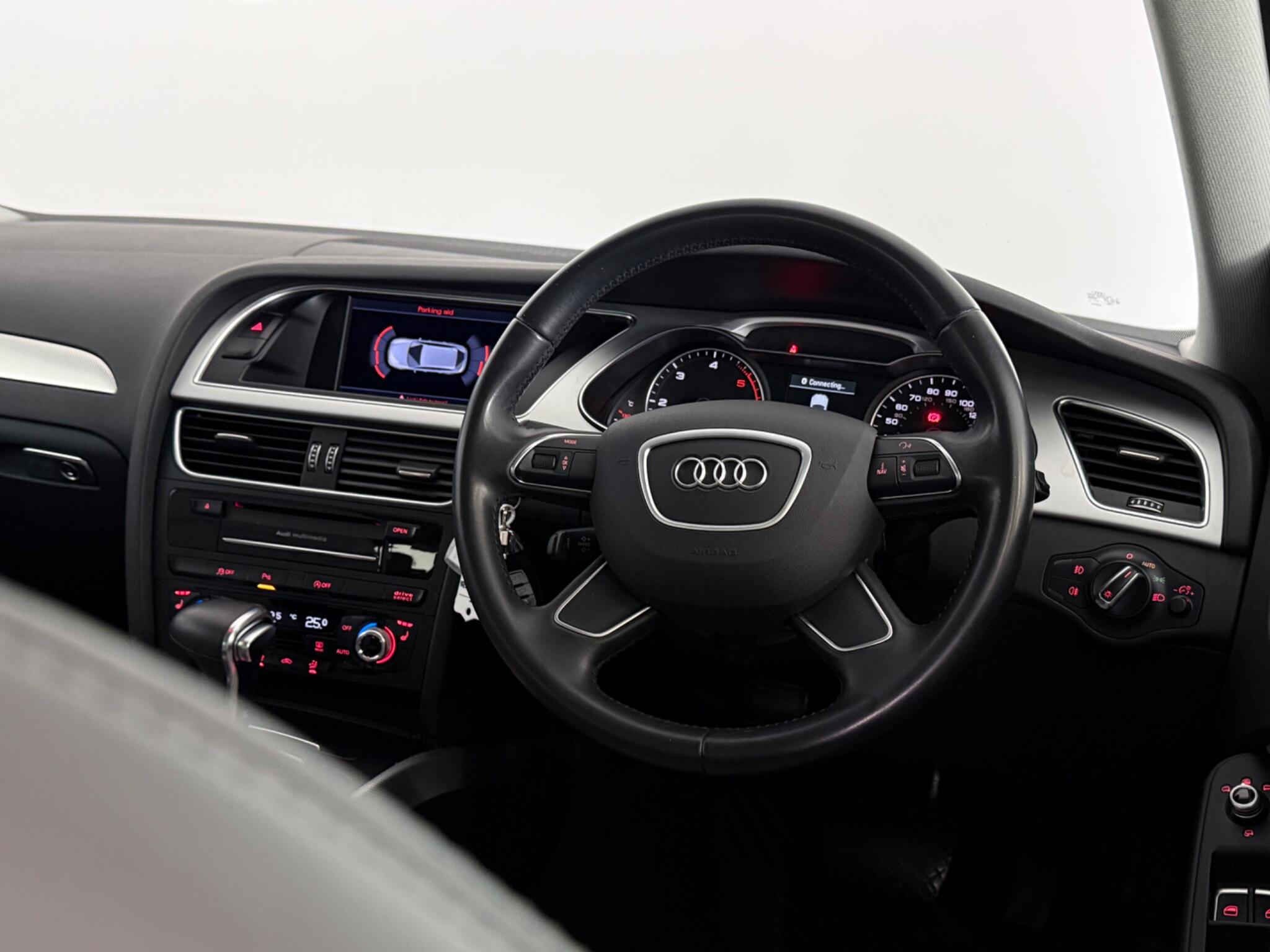 Audi A4 view 13