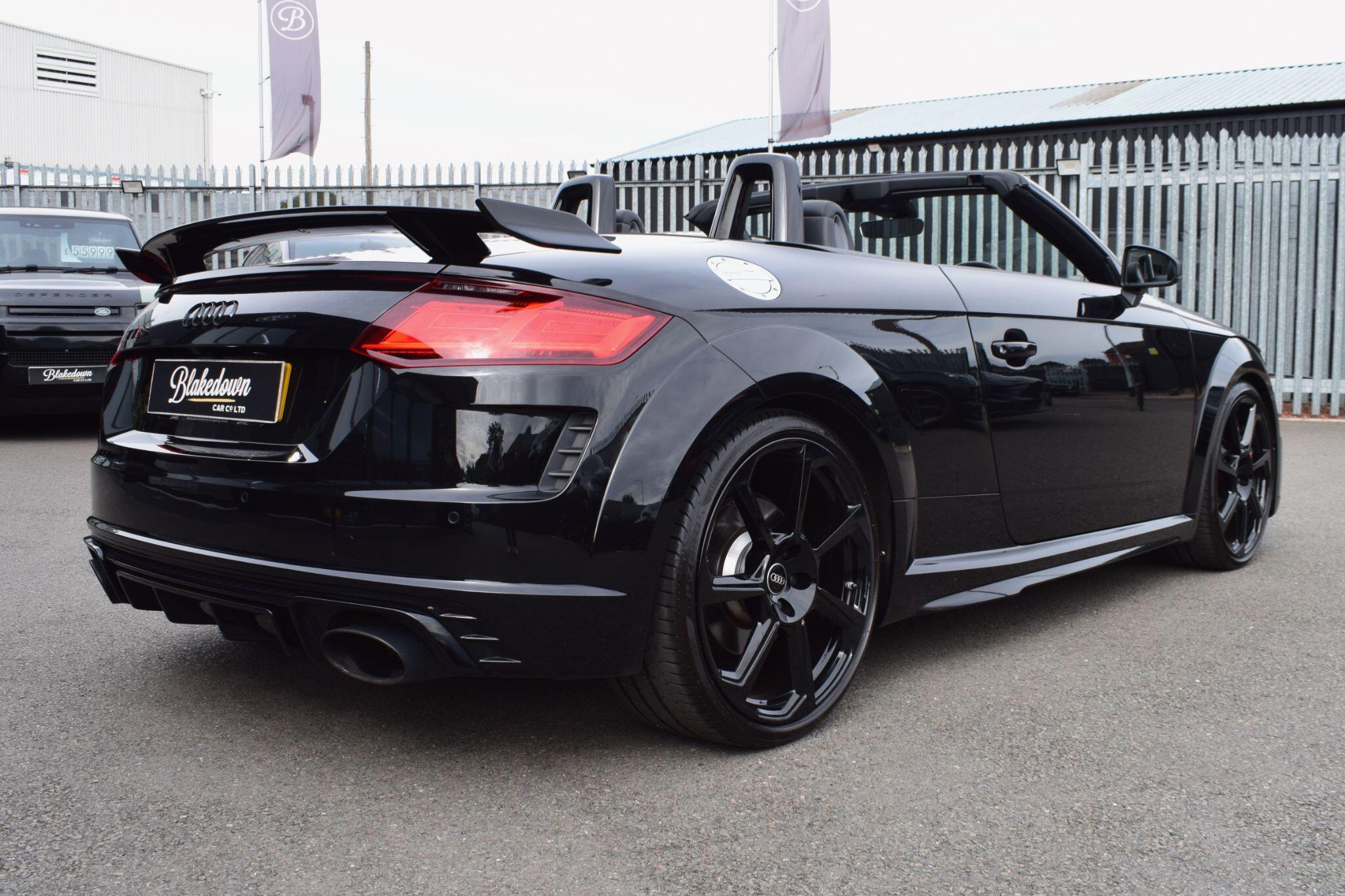 Audi TT RS view 31
