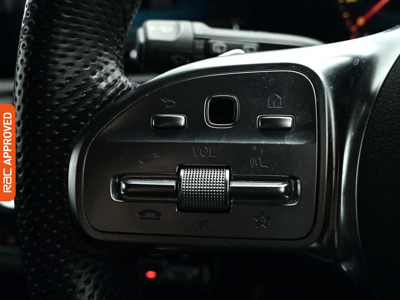 Mercedes-Benz Cla view 23