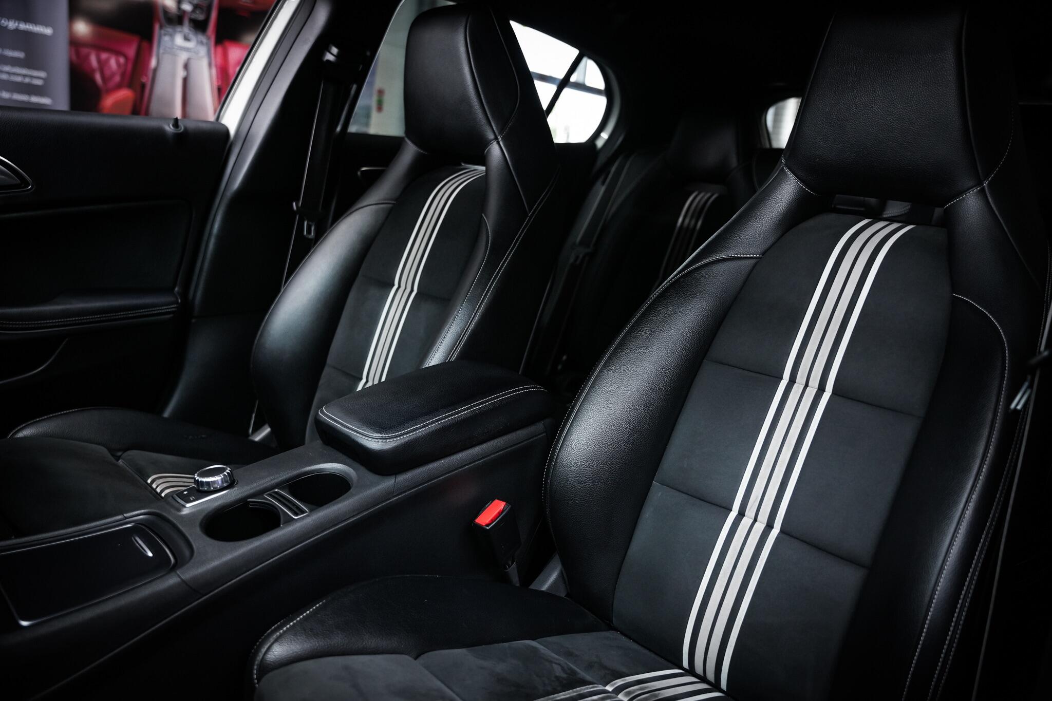 Mercedes-Benz Gla view 23