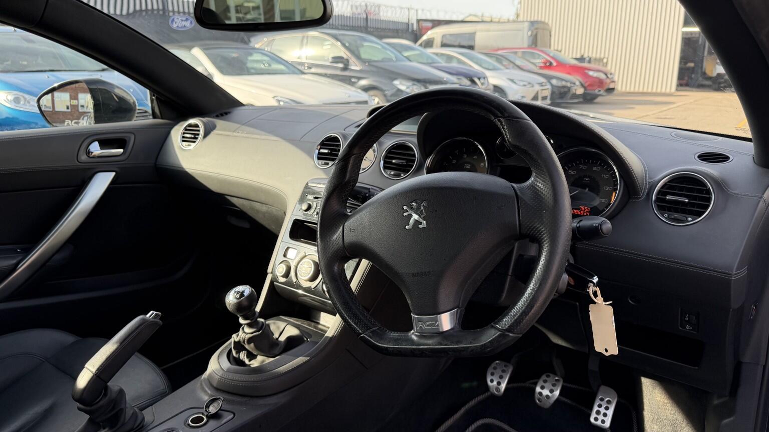 Peugeot RCZ view 21