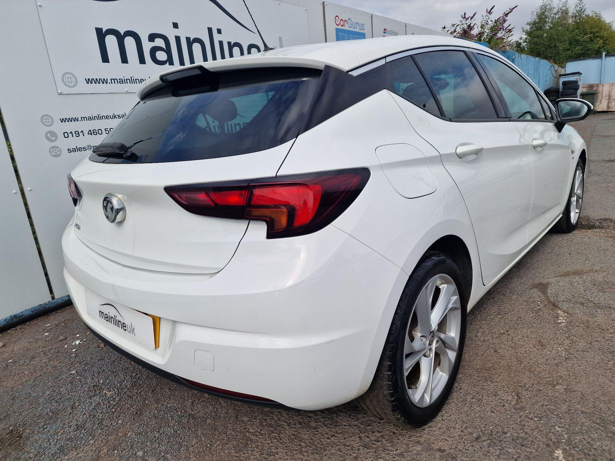 Vauxhall Astra view 25