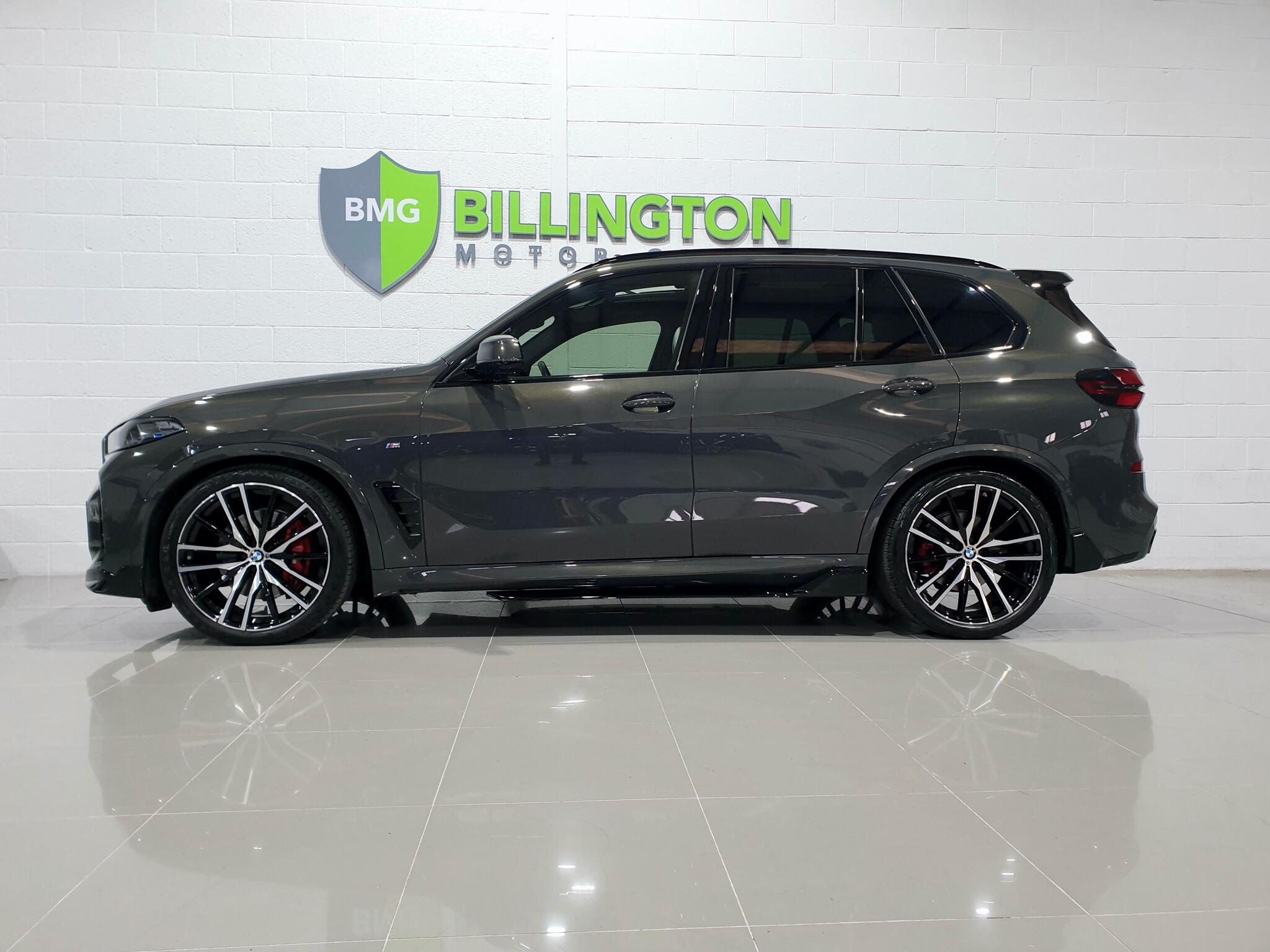 BMW X5 view 32