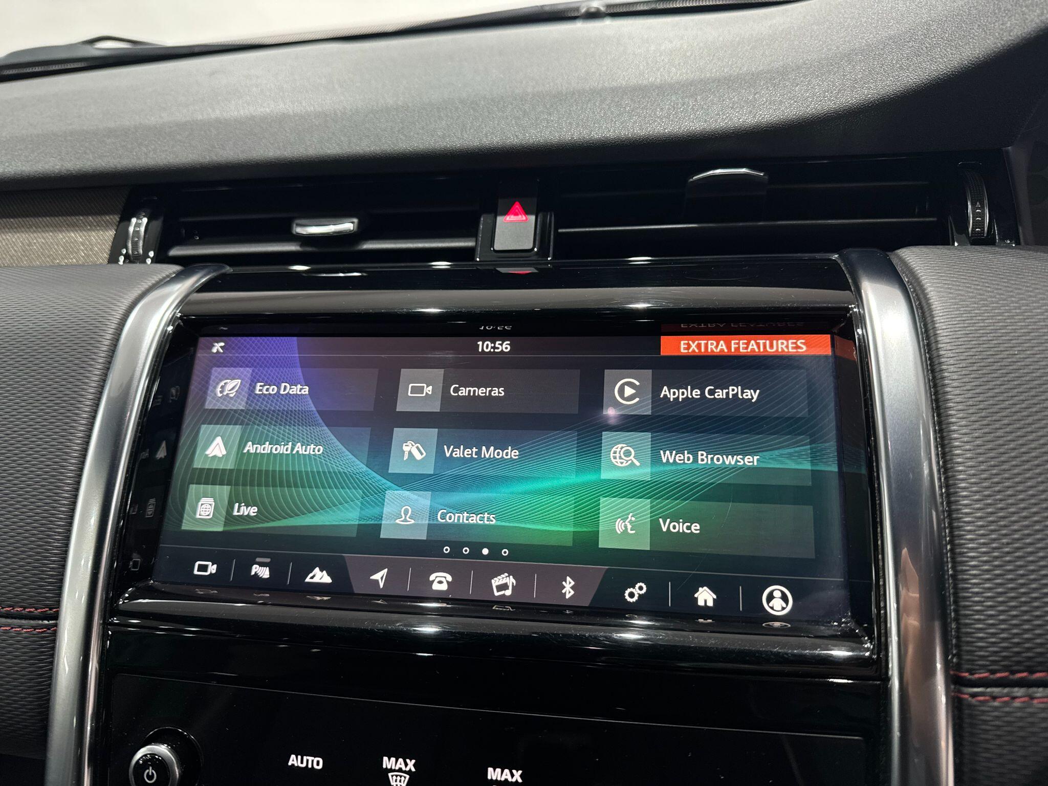 Land Rover Discovery Sport view 40