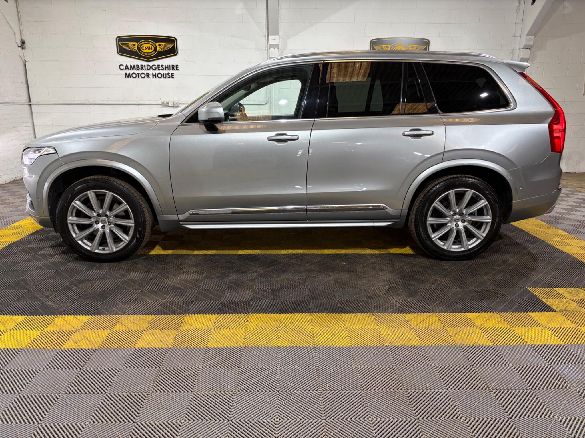 Volvo XC90 view 46