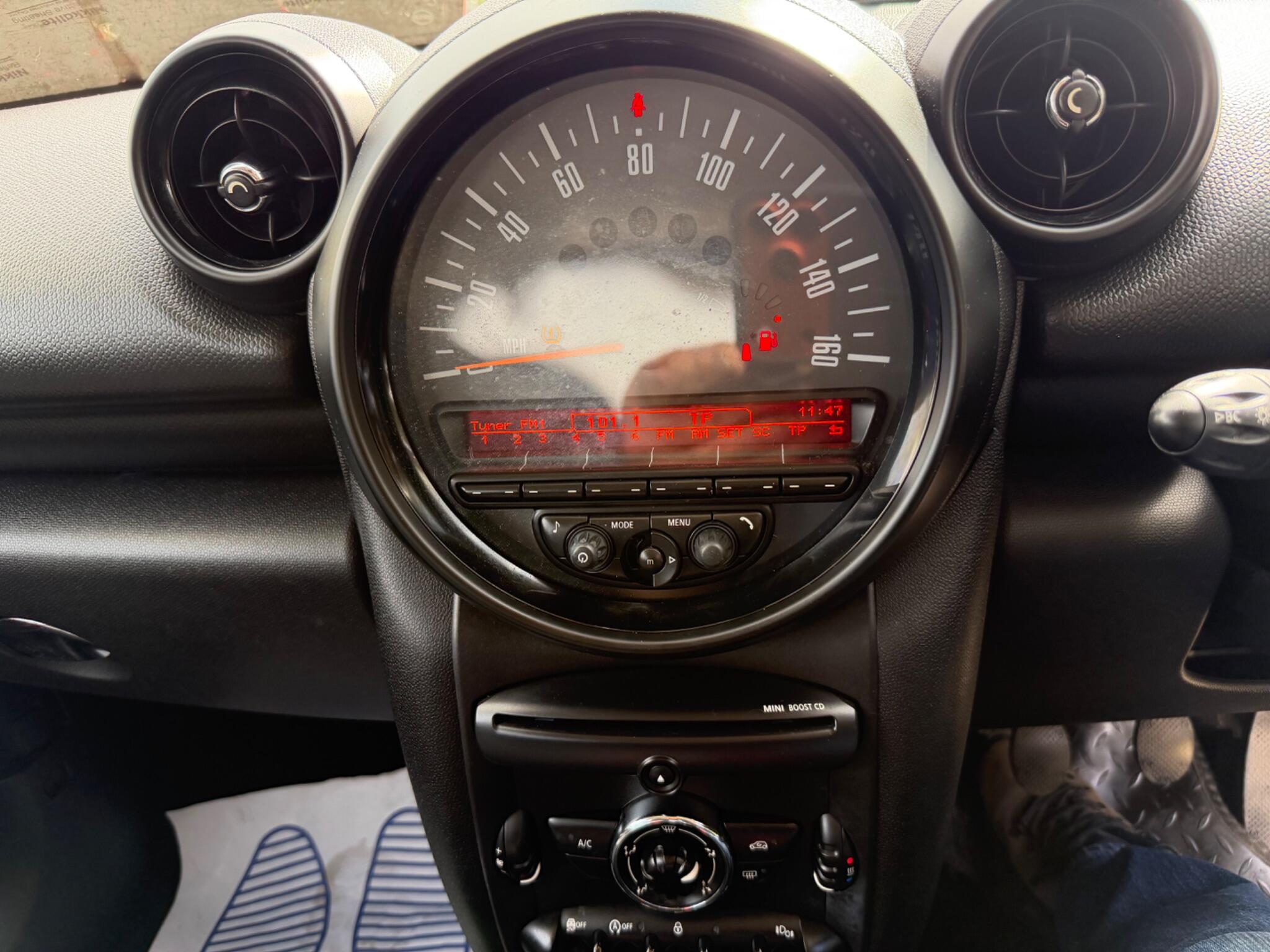 Mini Countryman view 9