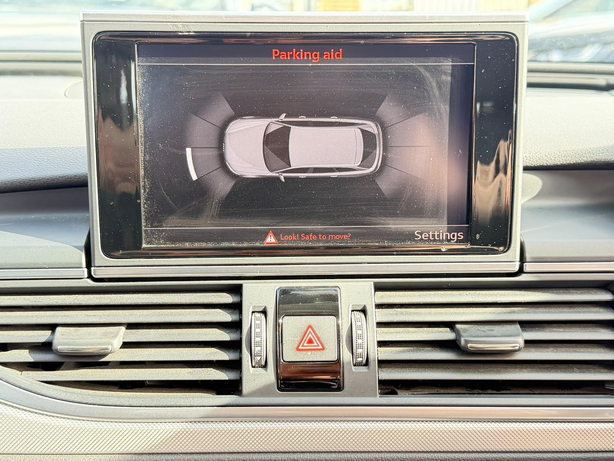Audi A6 view 26