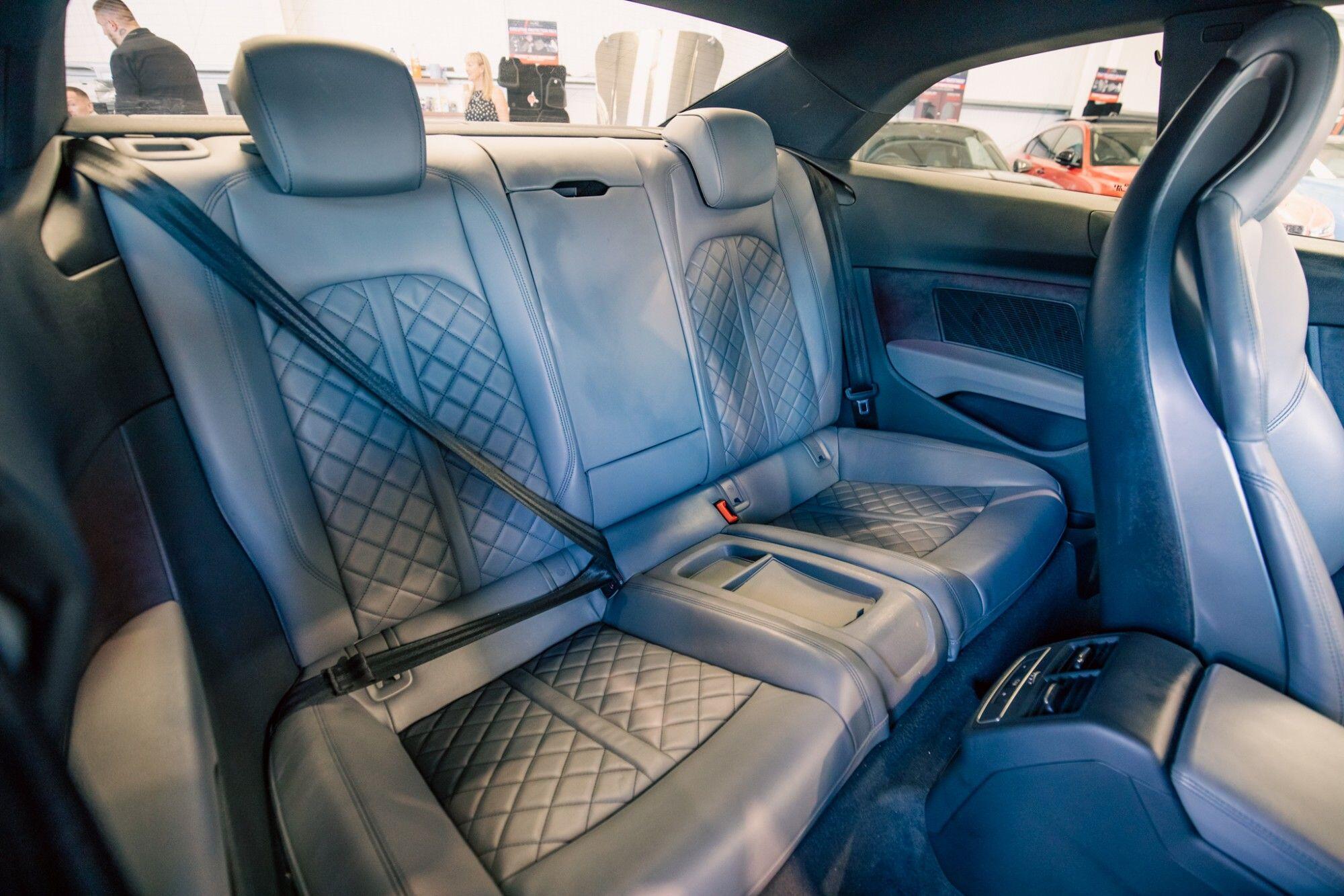 Audi S5 view 8