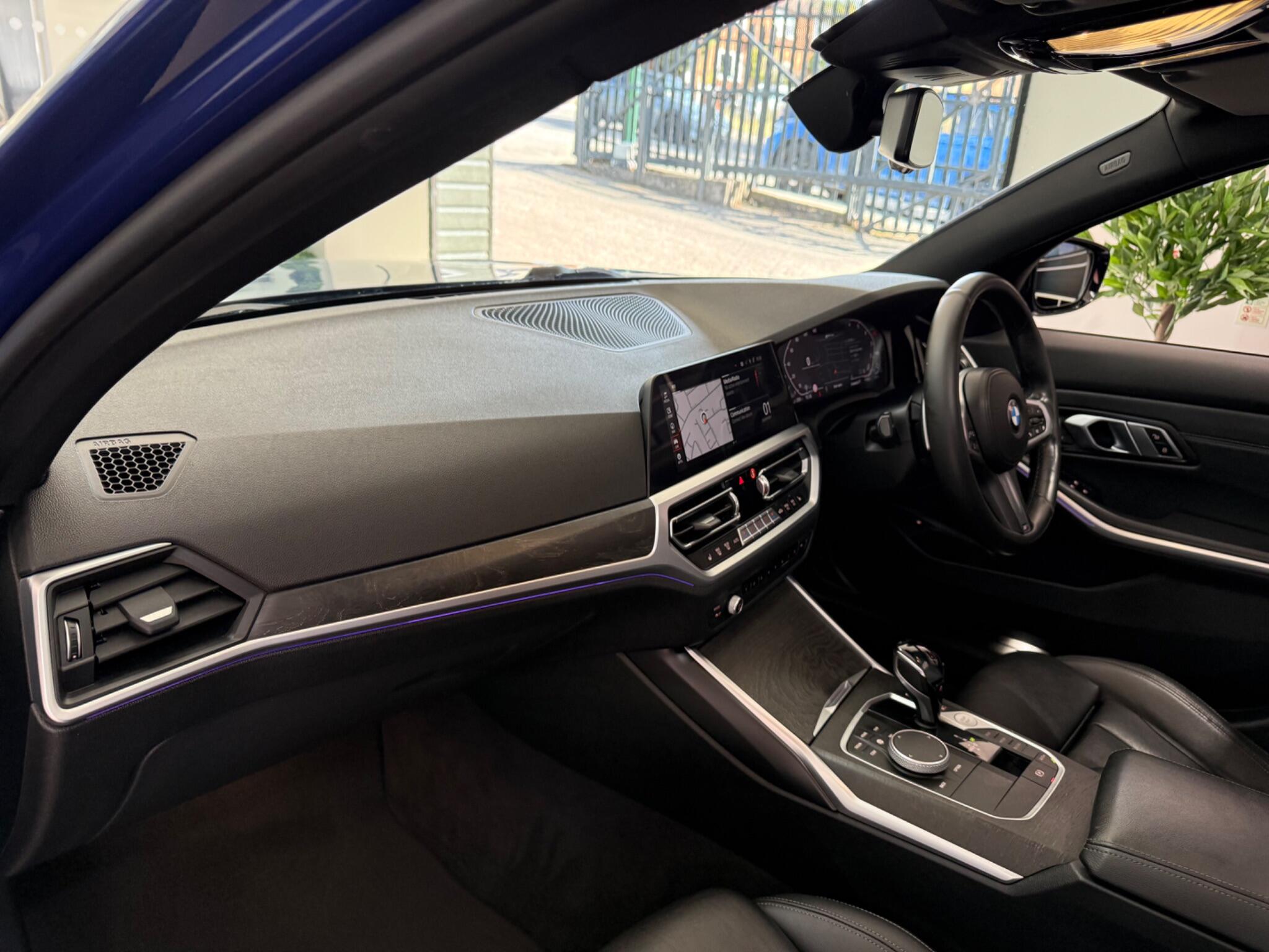 BMW 3 Series view 36
