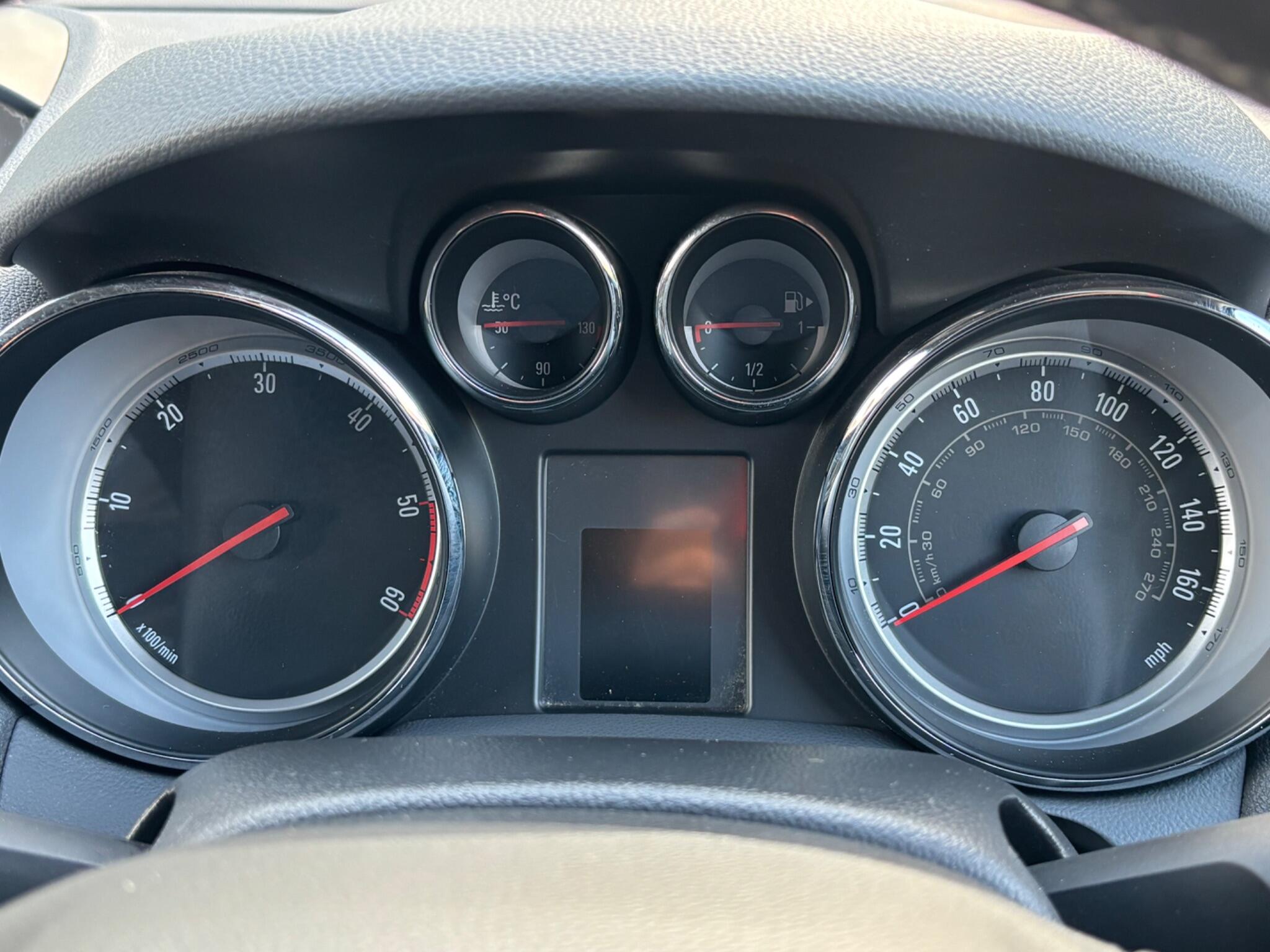 Vauxhall Mokka view 37