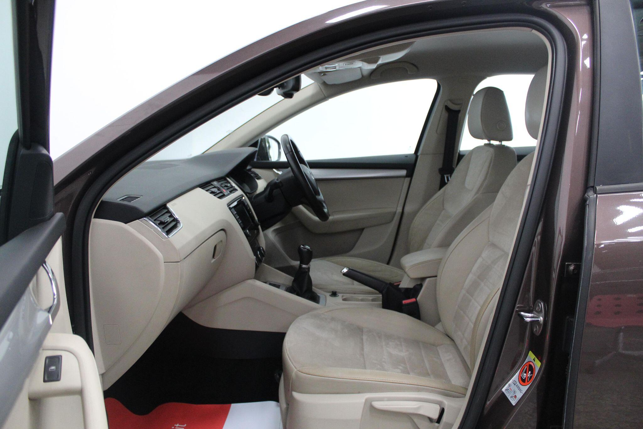Skoda Octavia view 46