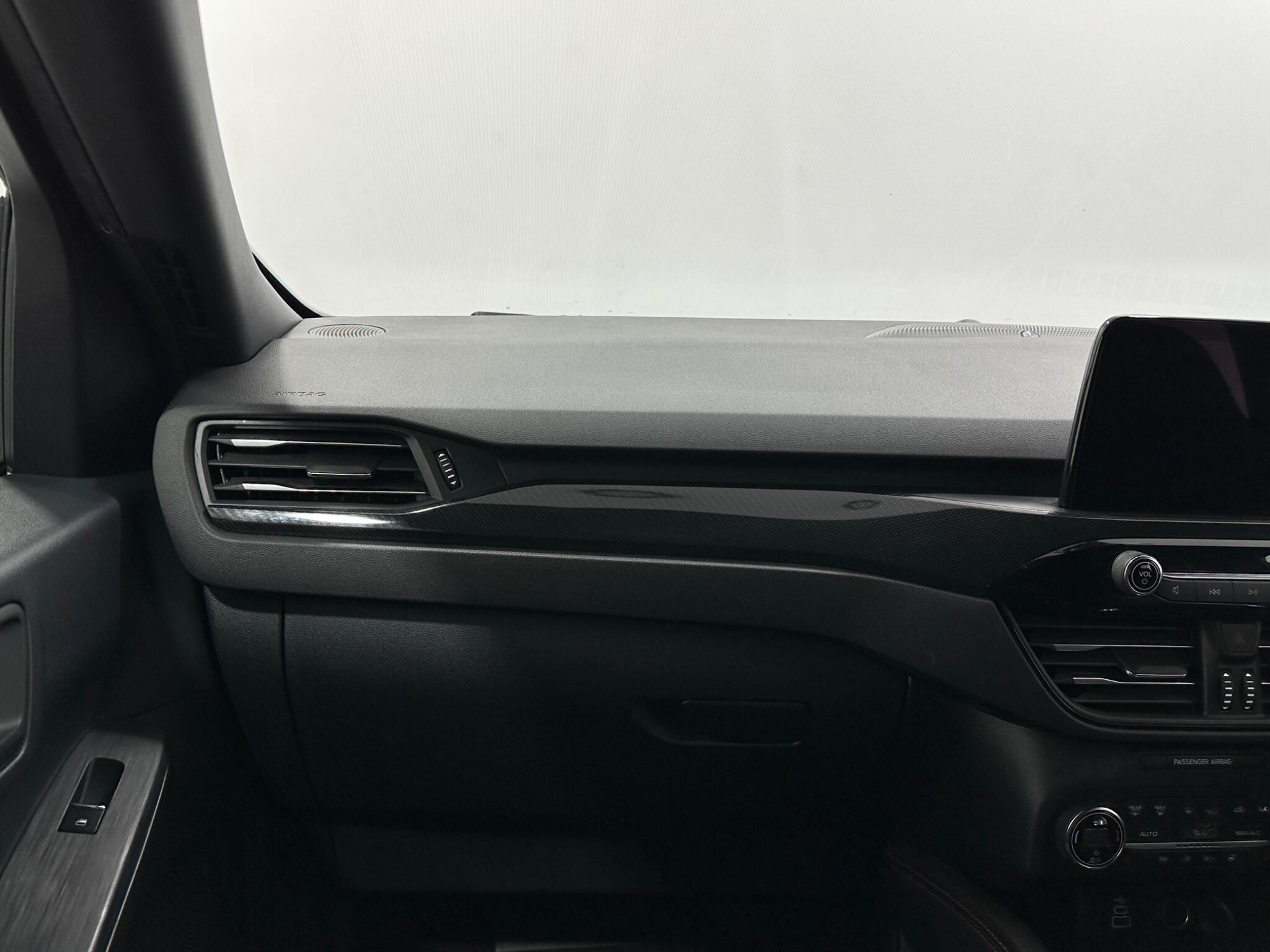 Ford Kuga view 28