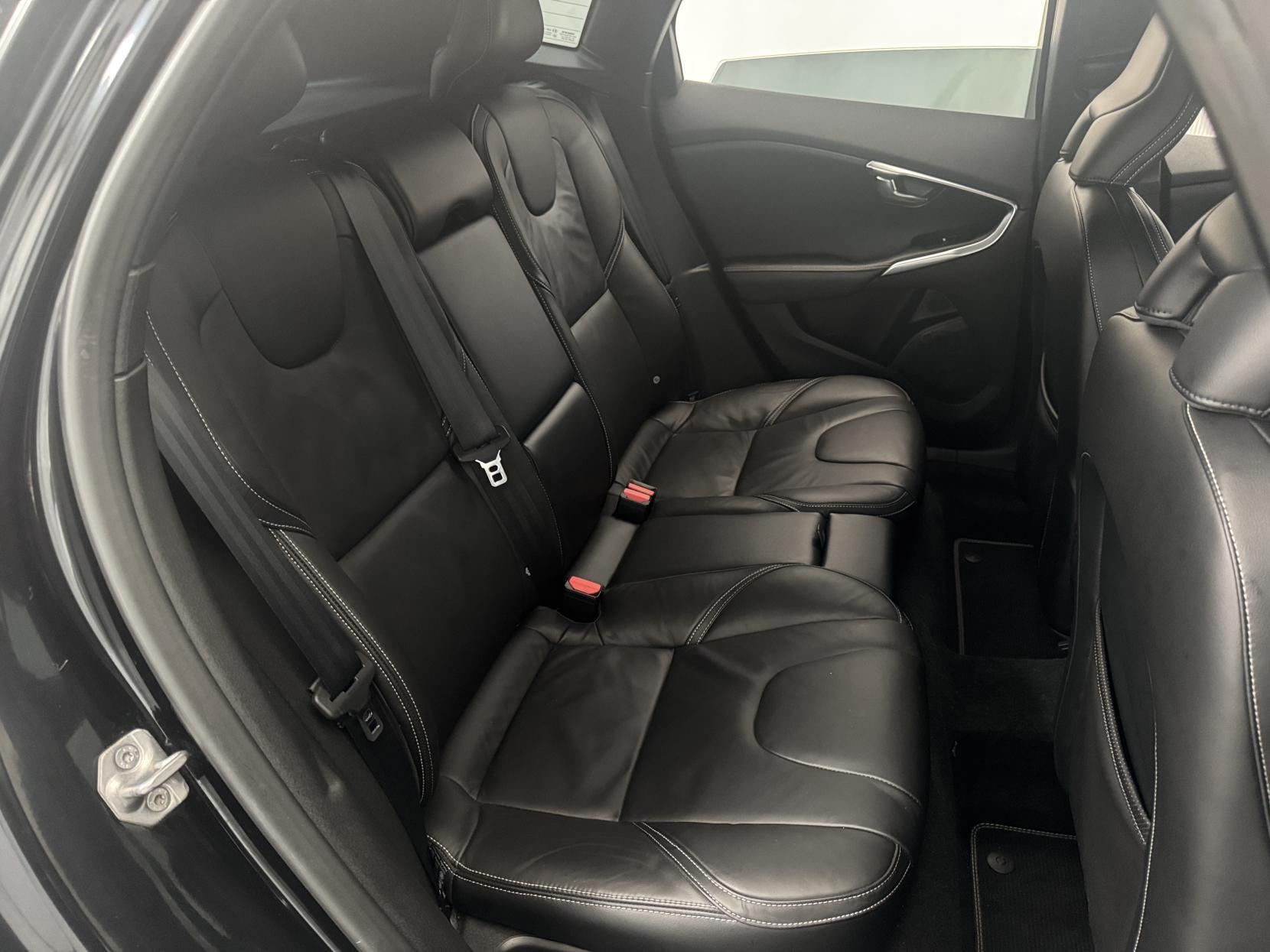 Volvo V40 view 62