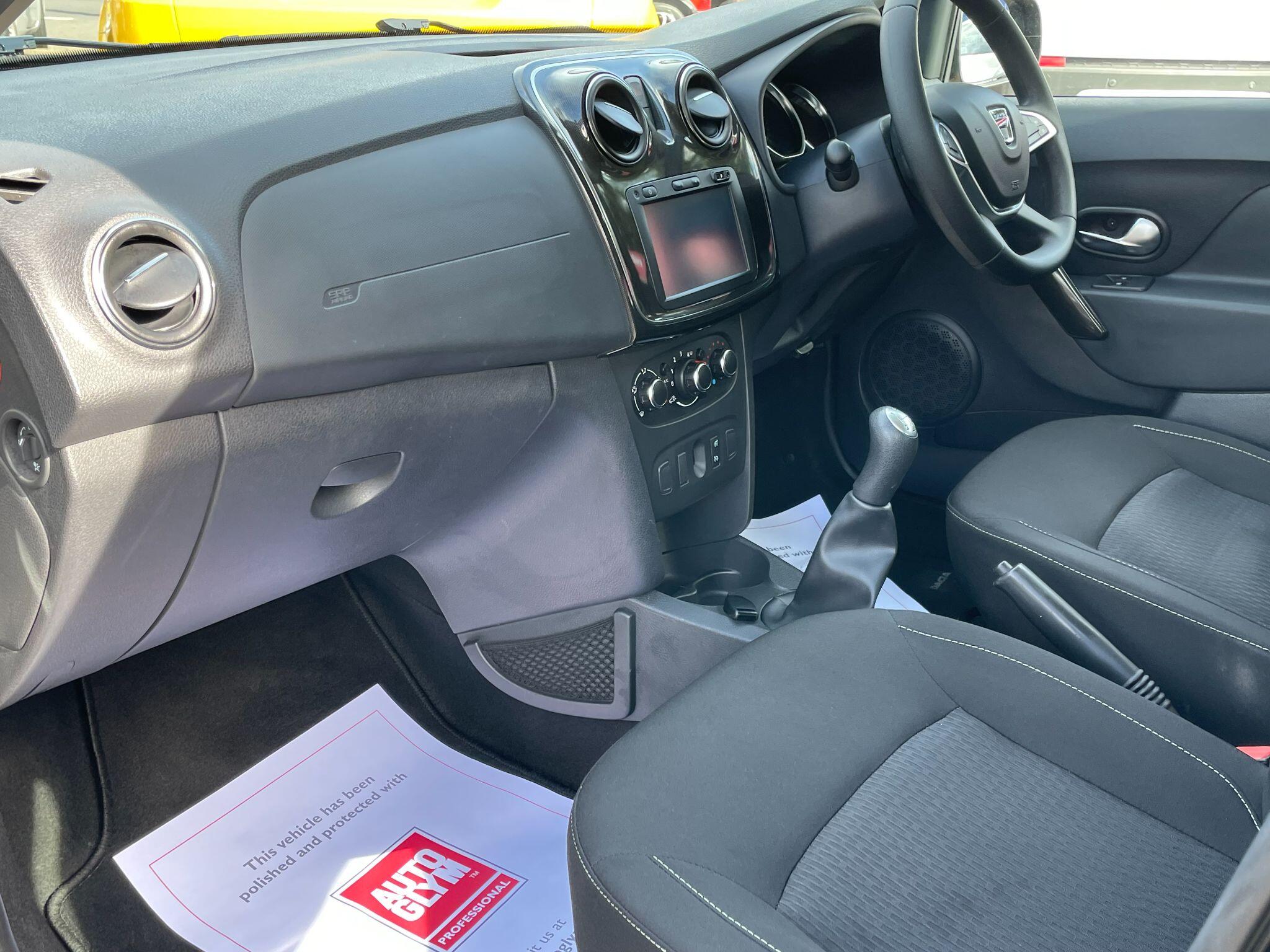 Dacia Sandero view 20