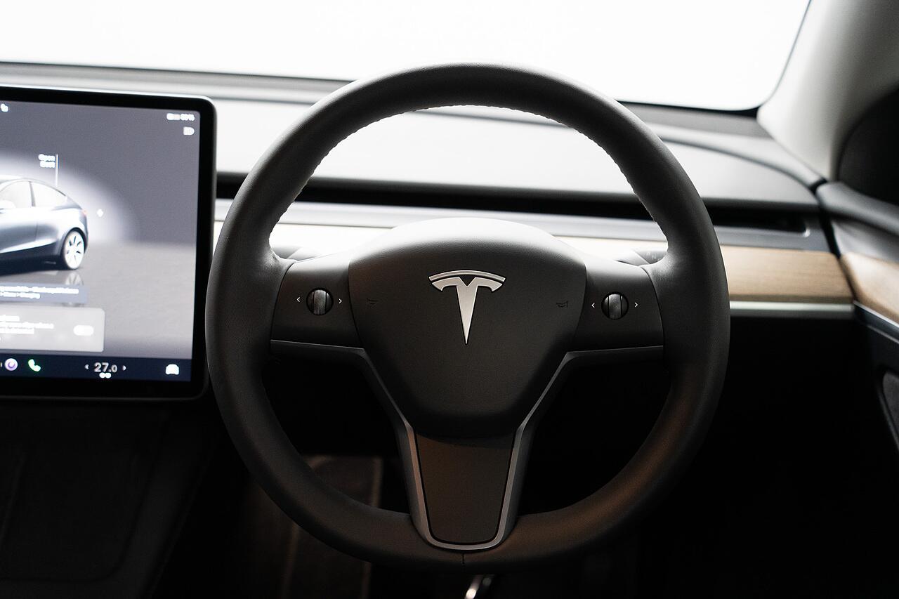 Tesla Model Y view 7