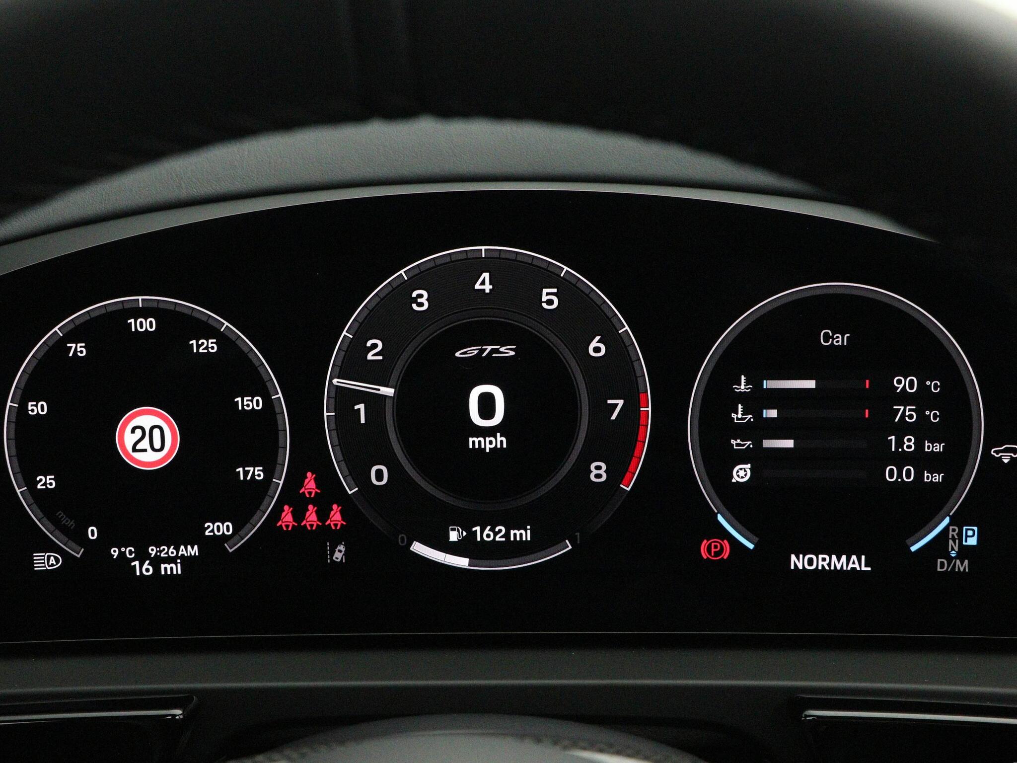 Porsche Cayenne view 30