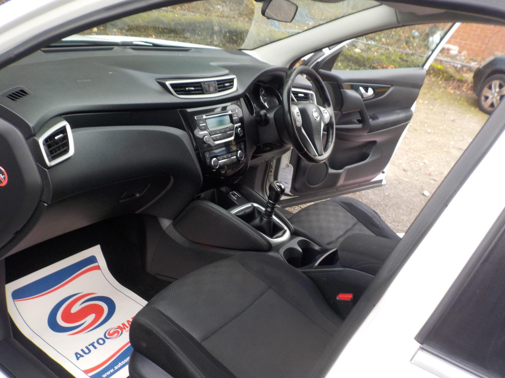 Nissan Qashqai 1.5 dCi Acenta 2WD Euro 5 (s/s) 5dr