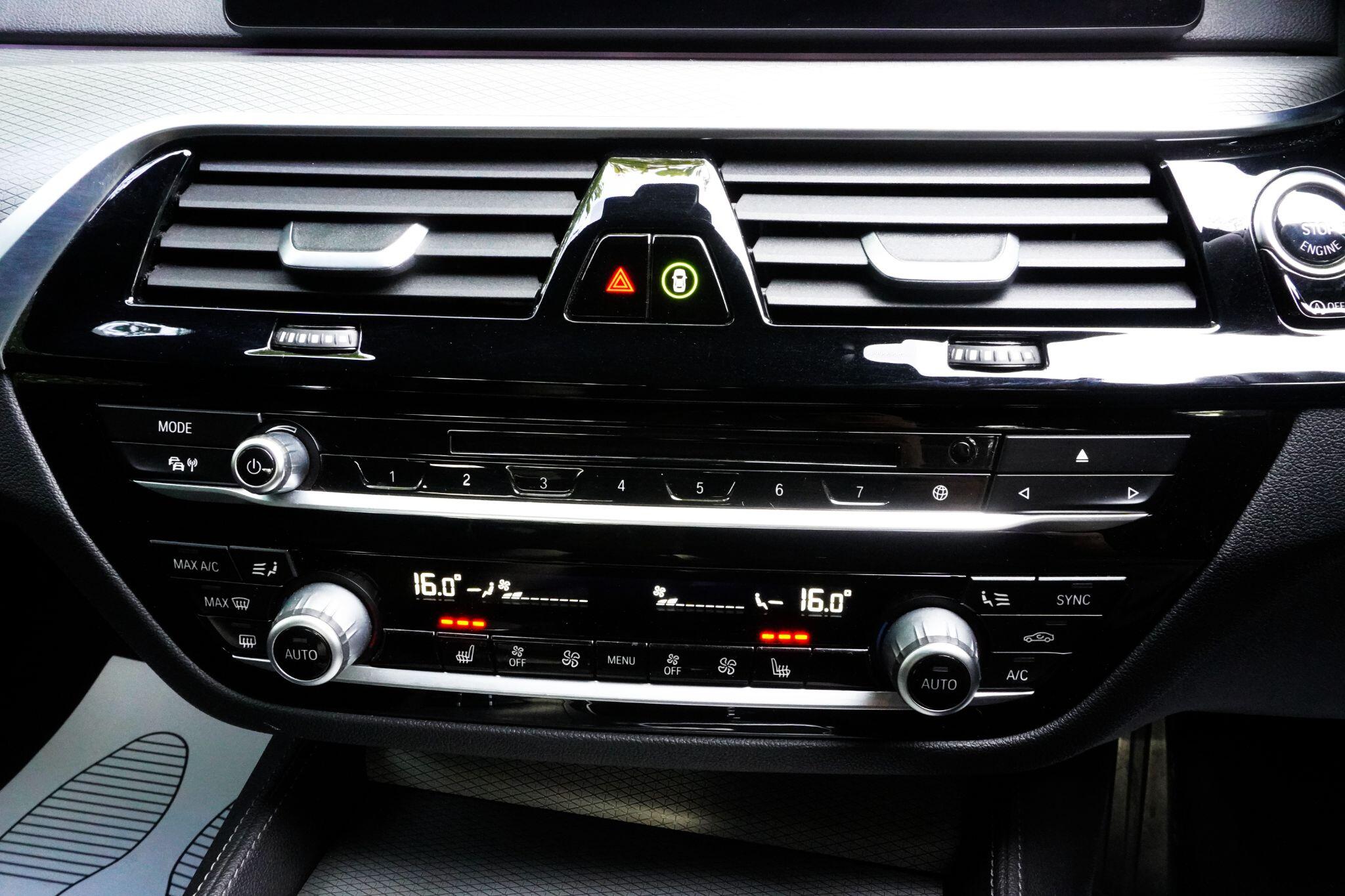 BMW 5 Series view 42