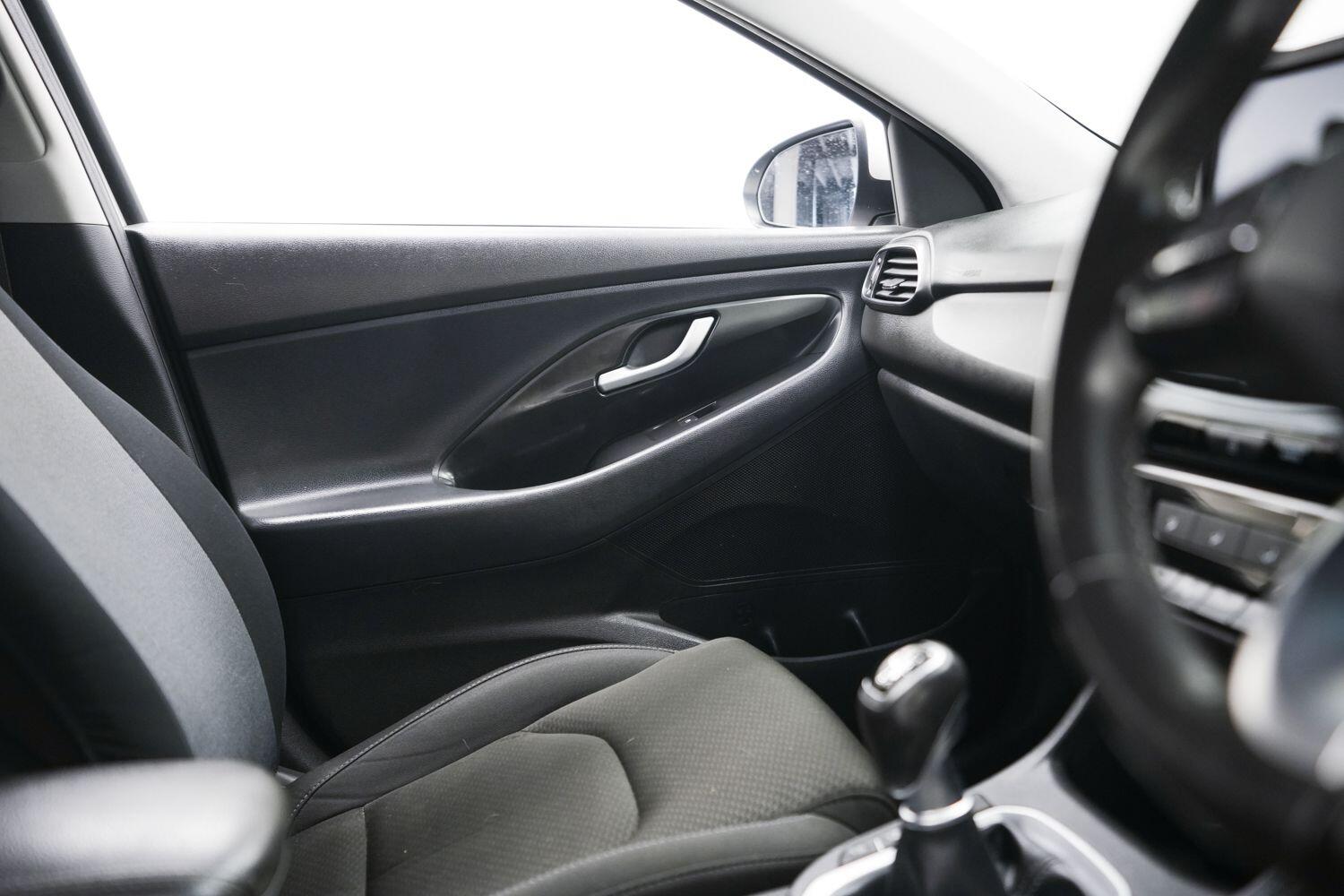 Hyundai I30 view 17