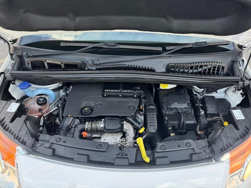 Citroen C3 Picasso view 16