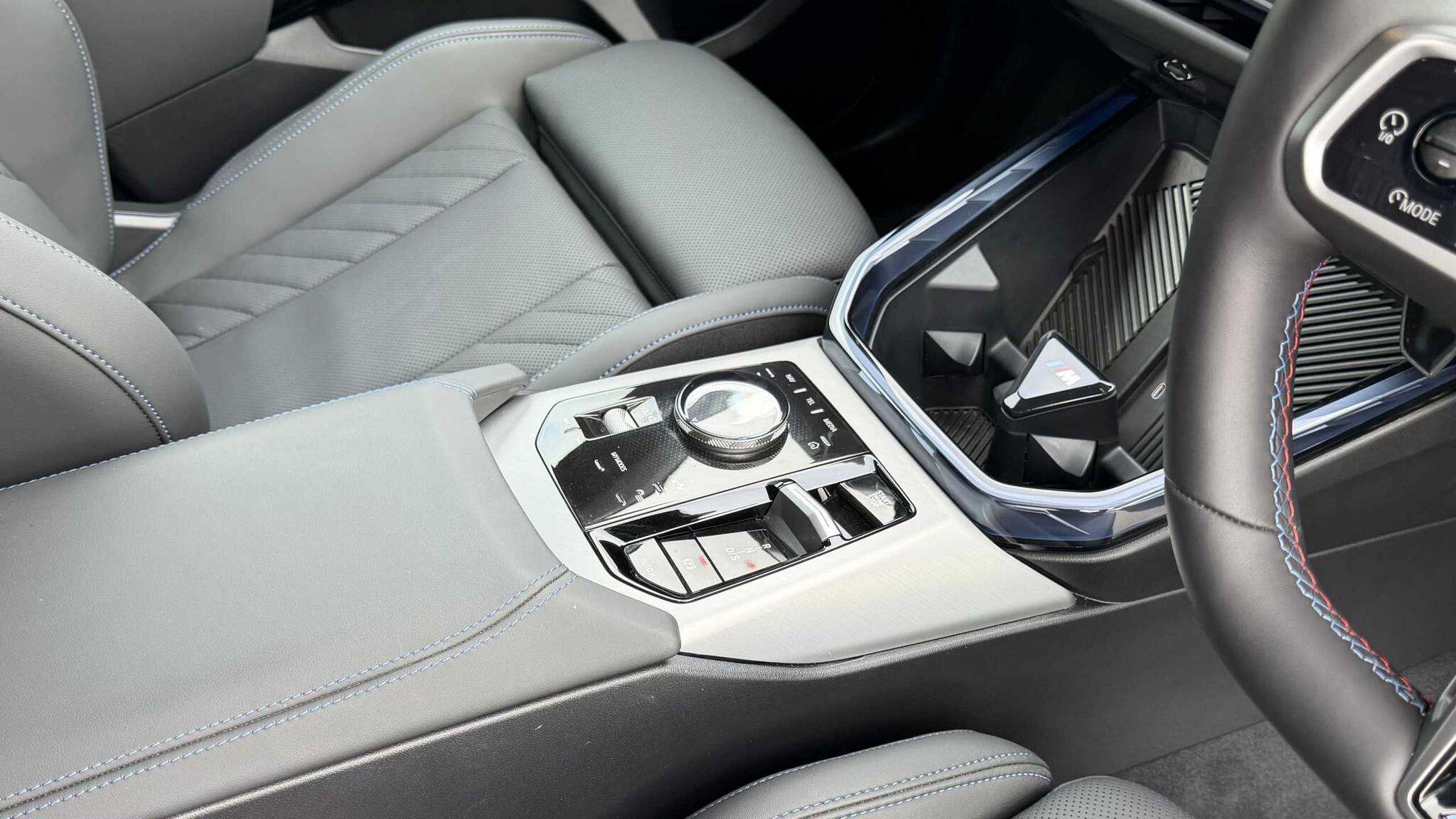 BMW X3 view 8